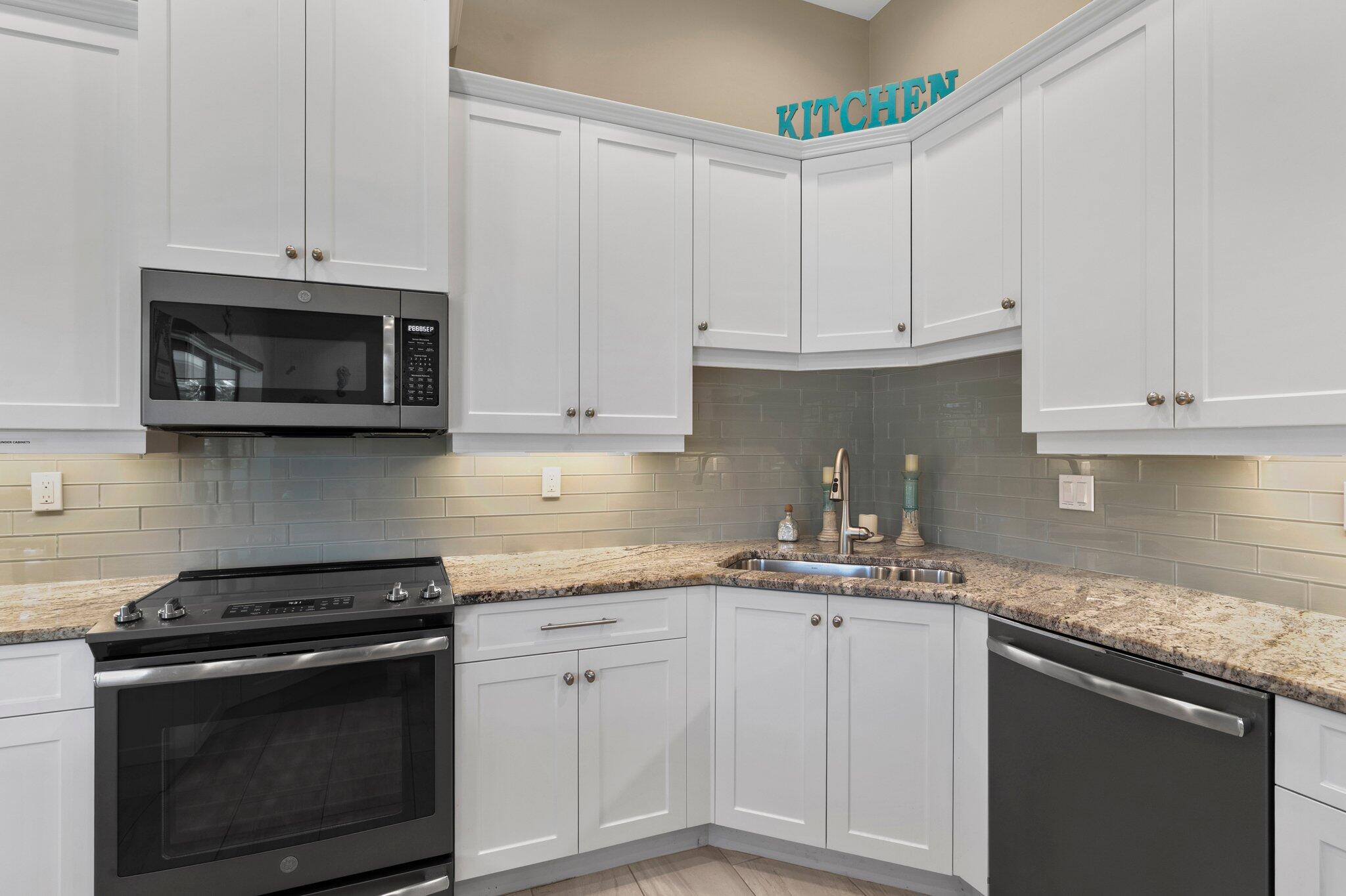 Marco Island, Florida, 34145, United States, 3 Bedrooms Bedrooms, ,2 BathroomsBathrooms,Residential,For Sale,2002007