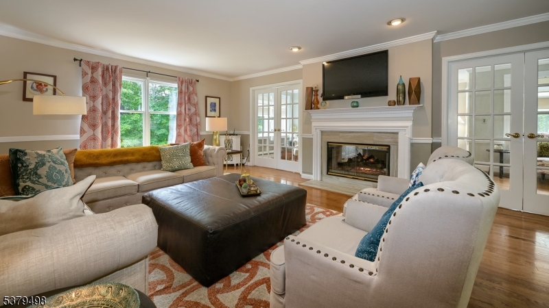 Kinnelon Boro, New Jersey, 07405, United States, 4 Bedrooms Bedrooms, ,5 BathroomsBathrooms,Residential,For Sale,1932382