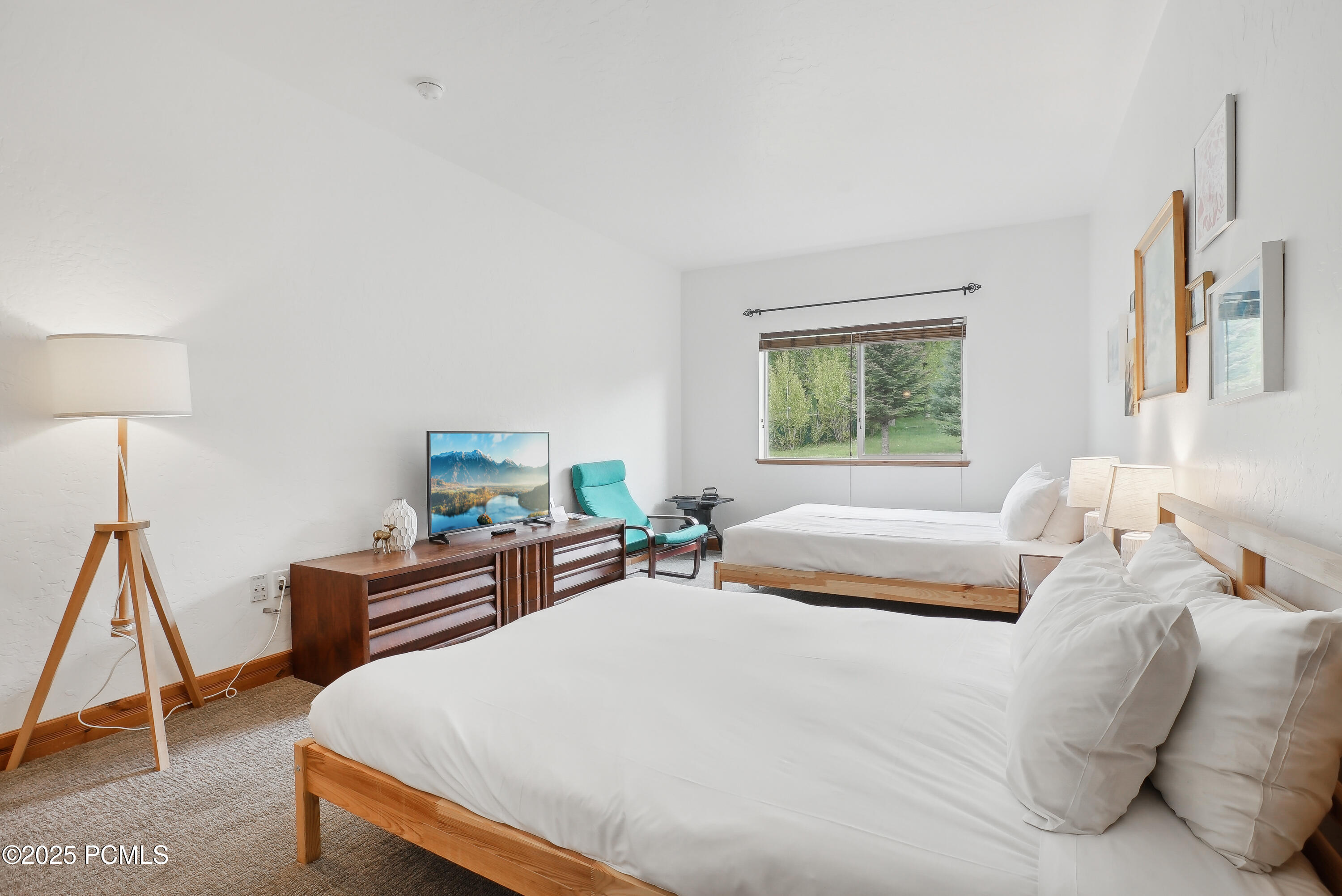 Midway, Utah, 84049, United States, 3 Bedrooms Bedrooms, ,3 BathroomsBathrooms,Residential,For Sale,1826612