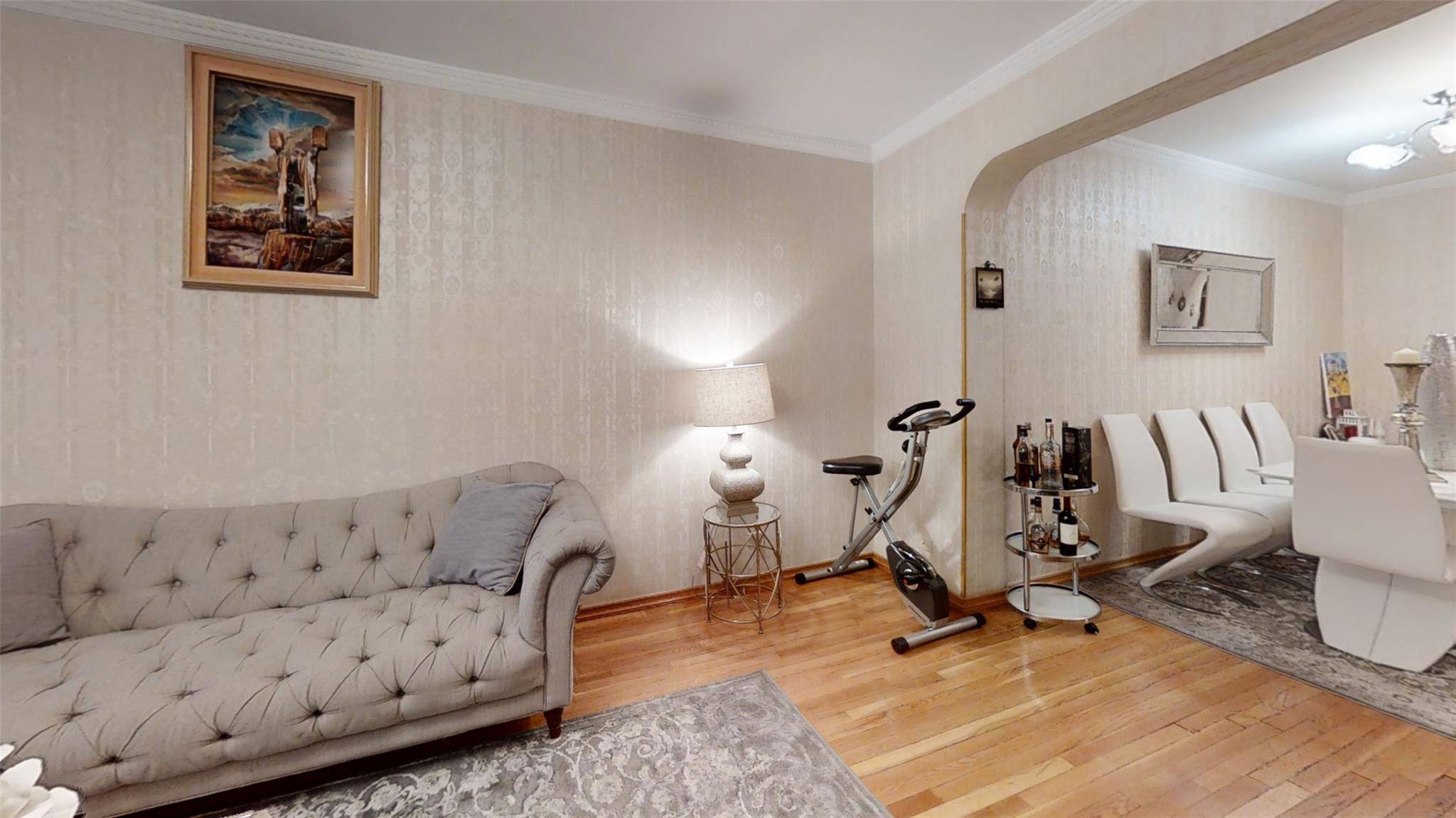 Rego Park, New York, 11374, United States, 2 Bedrooms Bedrooms, ,2 BathroomsBathrooms,Residential,For Sale,1796188