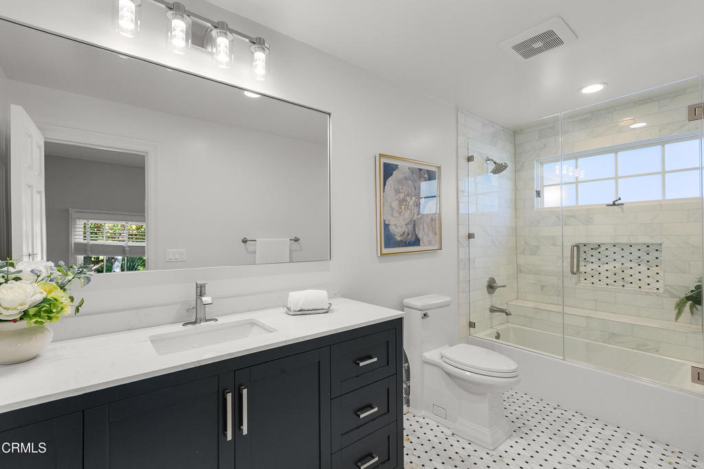 Camarillo, California, 93012, United States, 5 Bedrooms Bedrooms, ,7 BathroomsBathrooms,Residential,For Sale,1996163