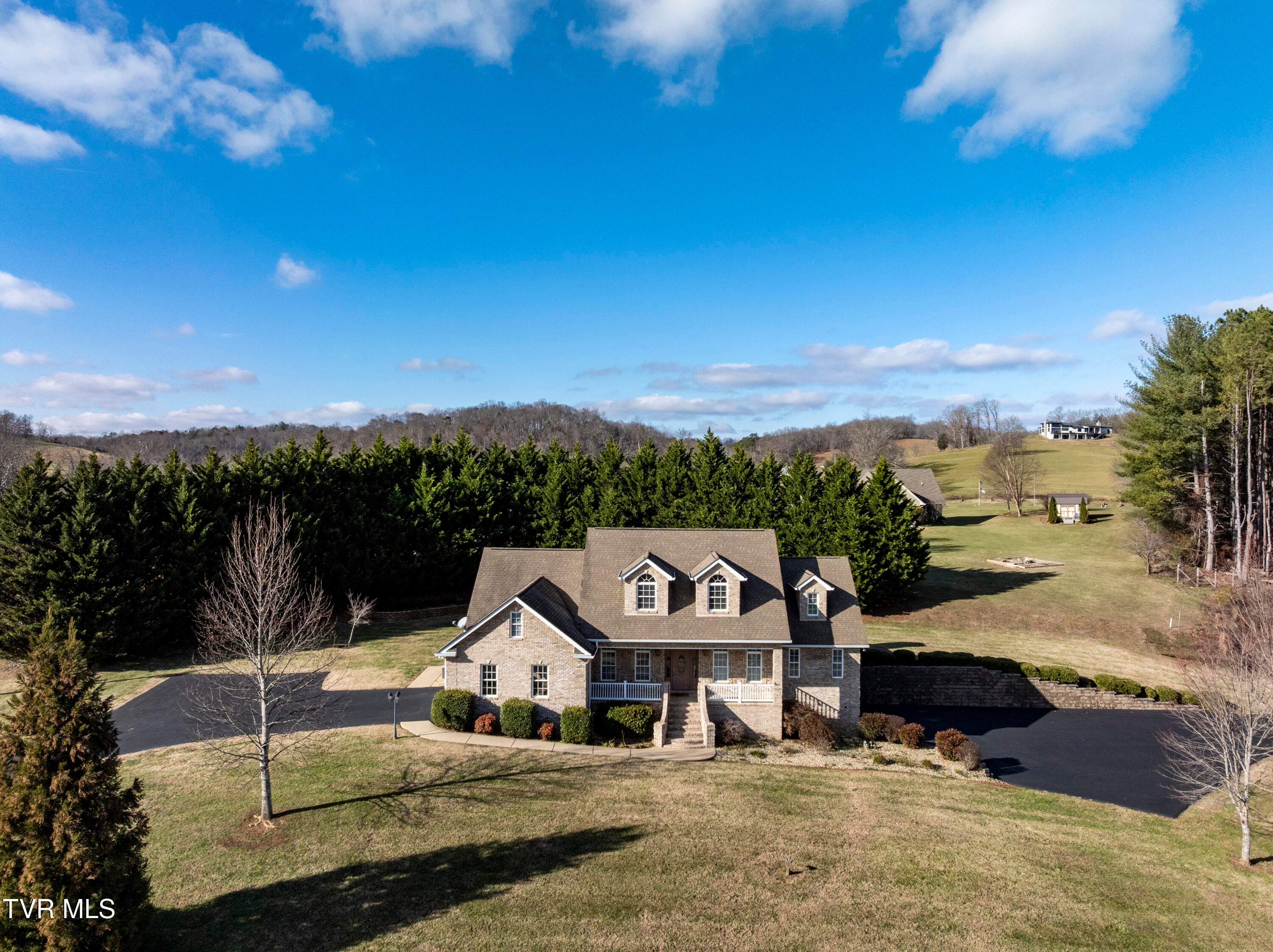 Bristol, Tennessee, 37620, United States, 4 Bedrooms Bedrooms, ,4 BathroomsBathrooms,Residential,For Sale,2001712