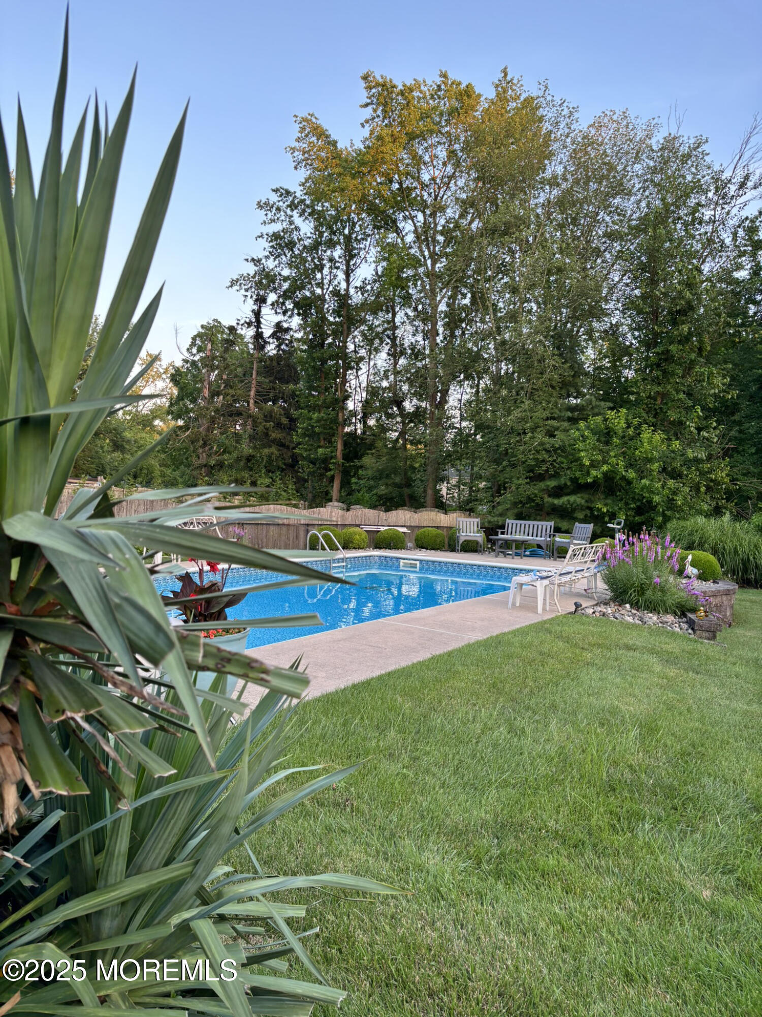 Manalapan, New Jersey, 07726, United States, 4 Bedrooms Bedrooms, ,3 BathroomsBathrooms,Residential,For Sale,2003393