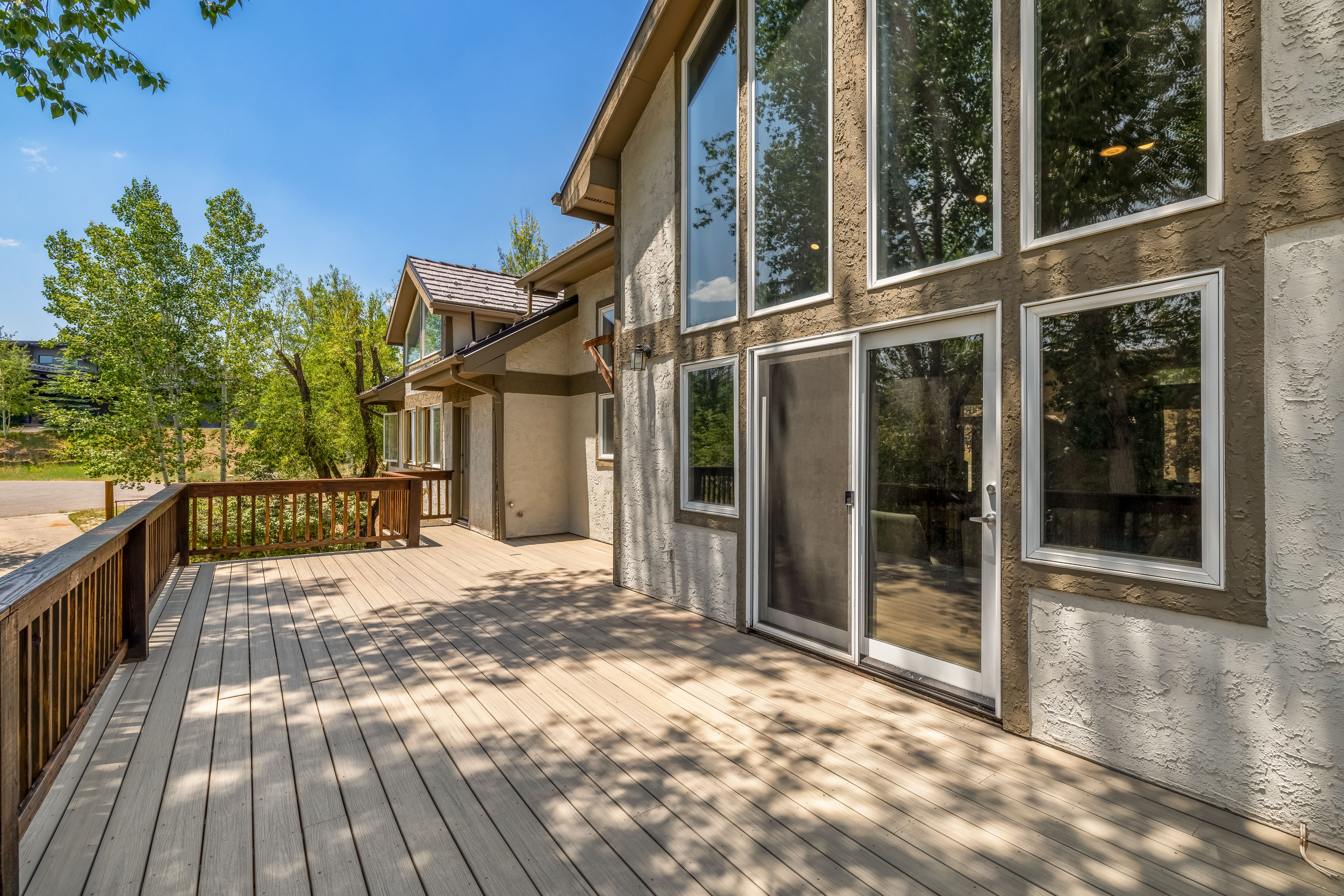  Spacious Five-Bedroom Residence with a Prime Ski-Slope View - 物件實景
