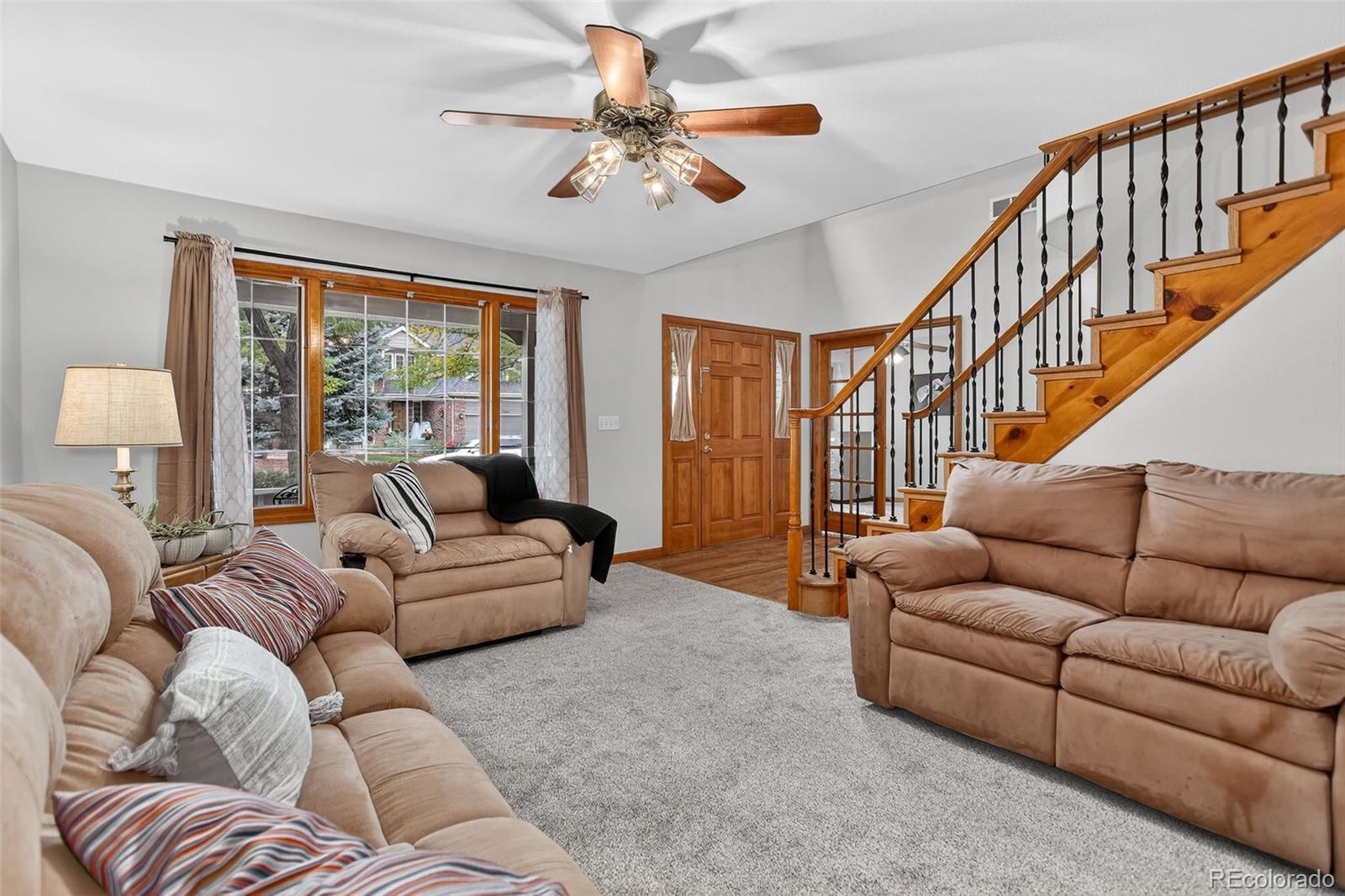 Littleton, Colorado, 80127, United States, 4 Bedrooms Bedrooms, ,3 BathroomsBathrooms,Residential,For Sale,1992155