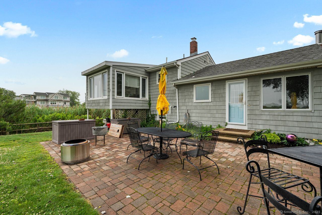 Guilford, Connecticut, 06437, United States, 3 Bedrooms Bedrooms, ,2 BathroomsBathrooms,Residential,For Sale,1906162