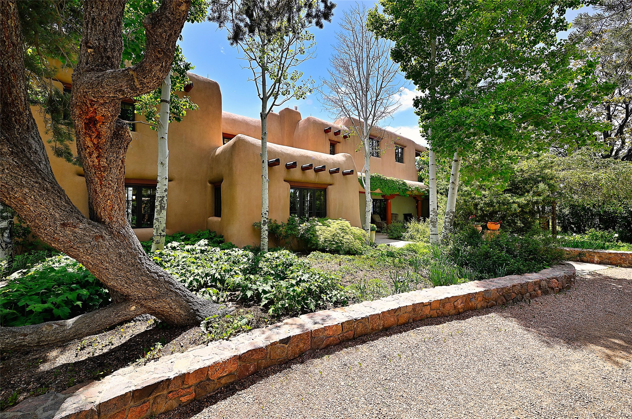  196 Circle Drive - 物件實景