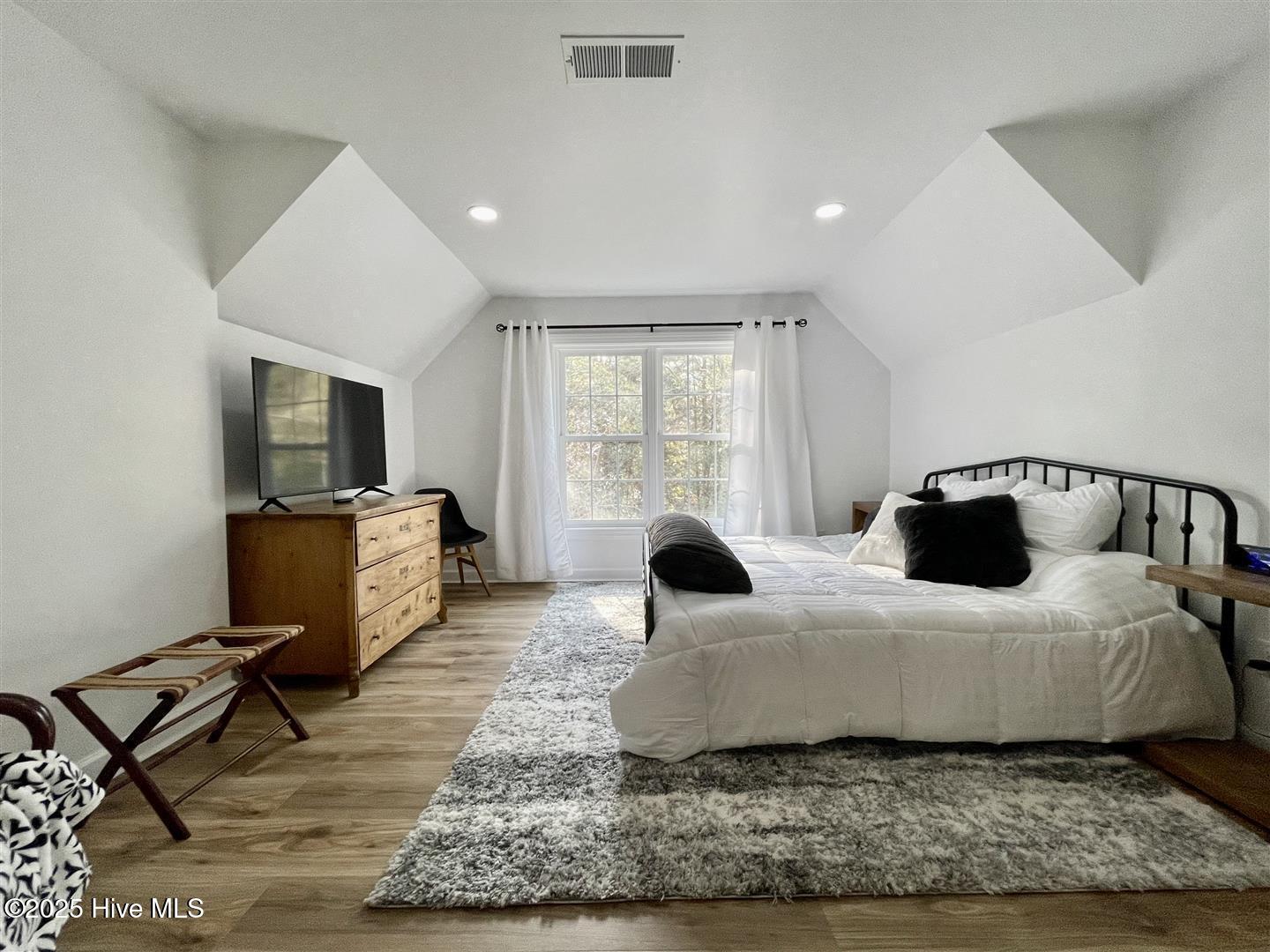 Pinehurst, North Carolina, 28374, United States, 5 Bedrooms Bedrooms, ,4 BathroomsBathrooms,Residential,For Sale,1911740