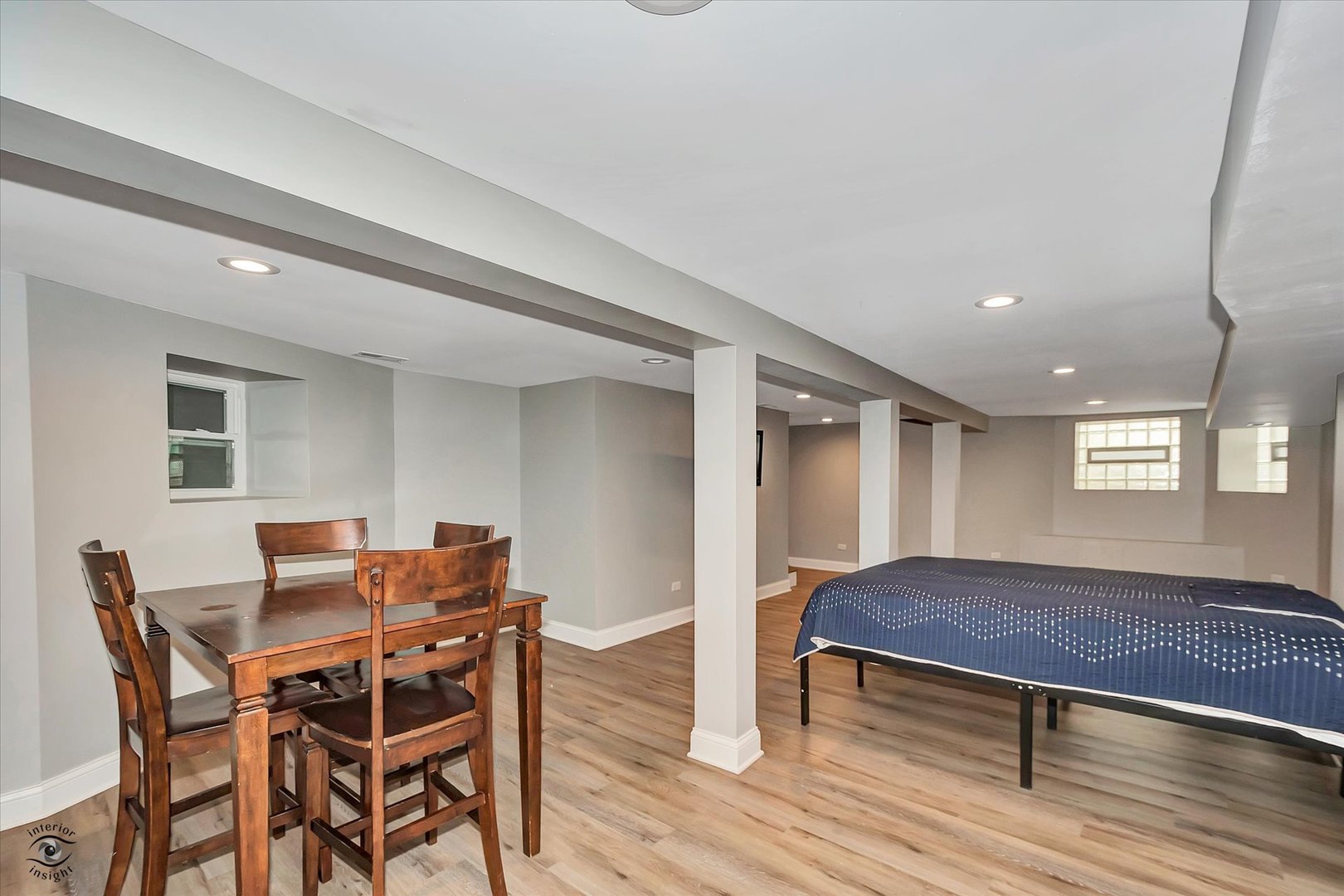 Chicago, Illinois, 60637, United States, 7 Bedrooms Bedrooms, ,3 BathroomsBathrooms,Residential,For Sale,1915108