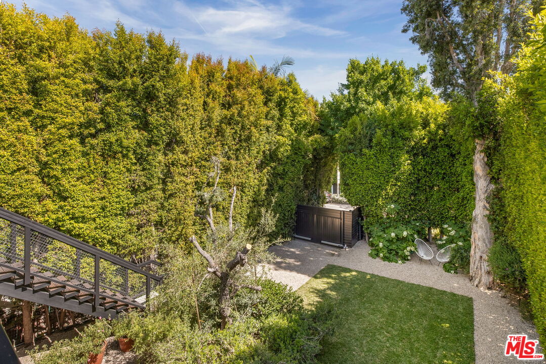 West Hollywood, California, 90048, United States, 3 Bedrooms Bedrooms, ,1 BathroomBathrooms,Residential,For Sale,1828298