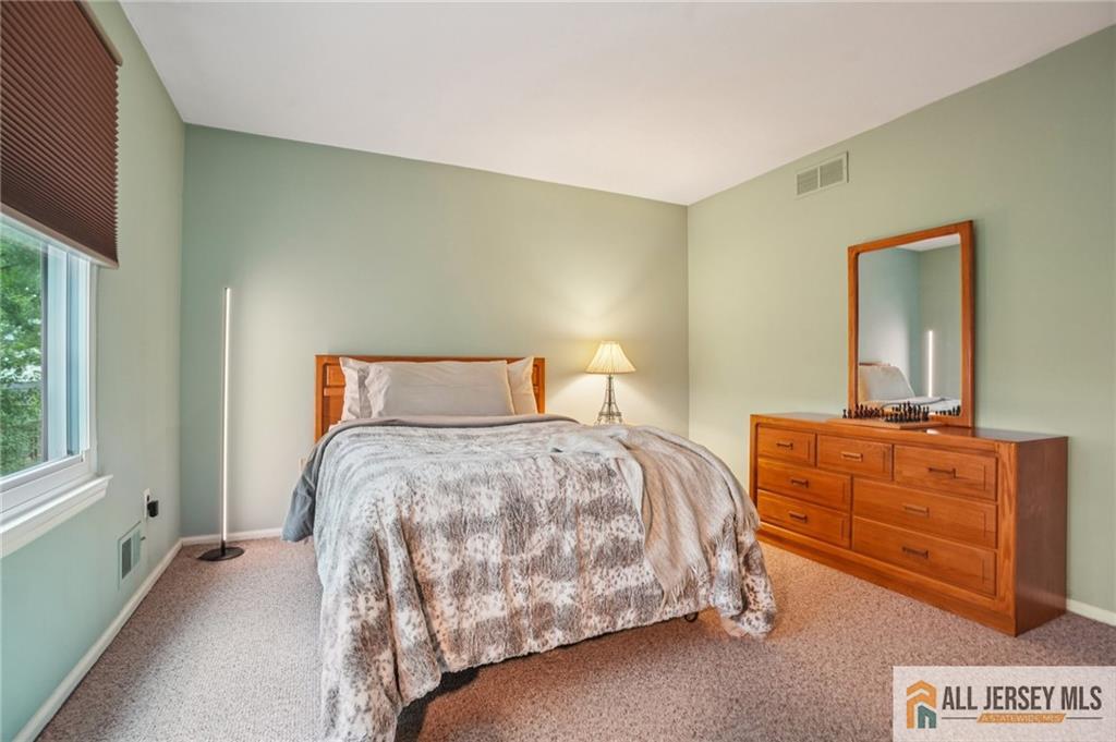 Edison, New Jersey, 08820, United States, 2 Bedrooms Bedrooms, ,2 BathroomsBathrooms,Residential,For Sale,1925954