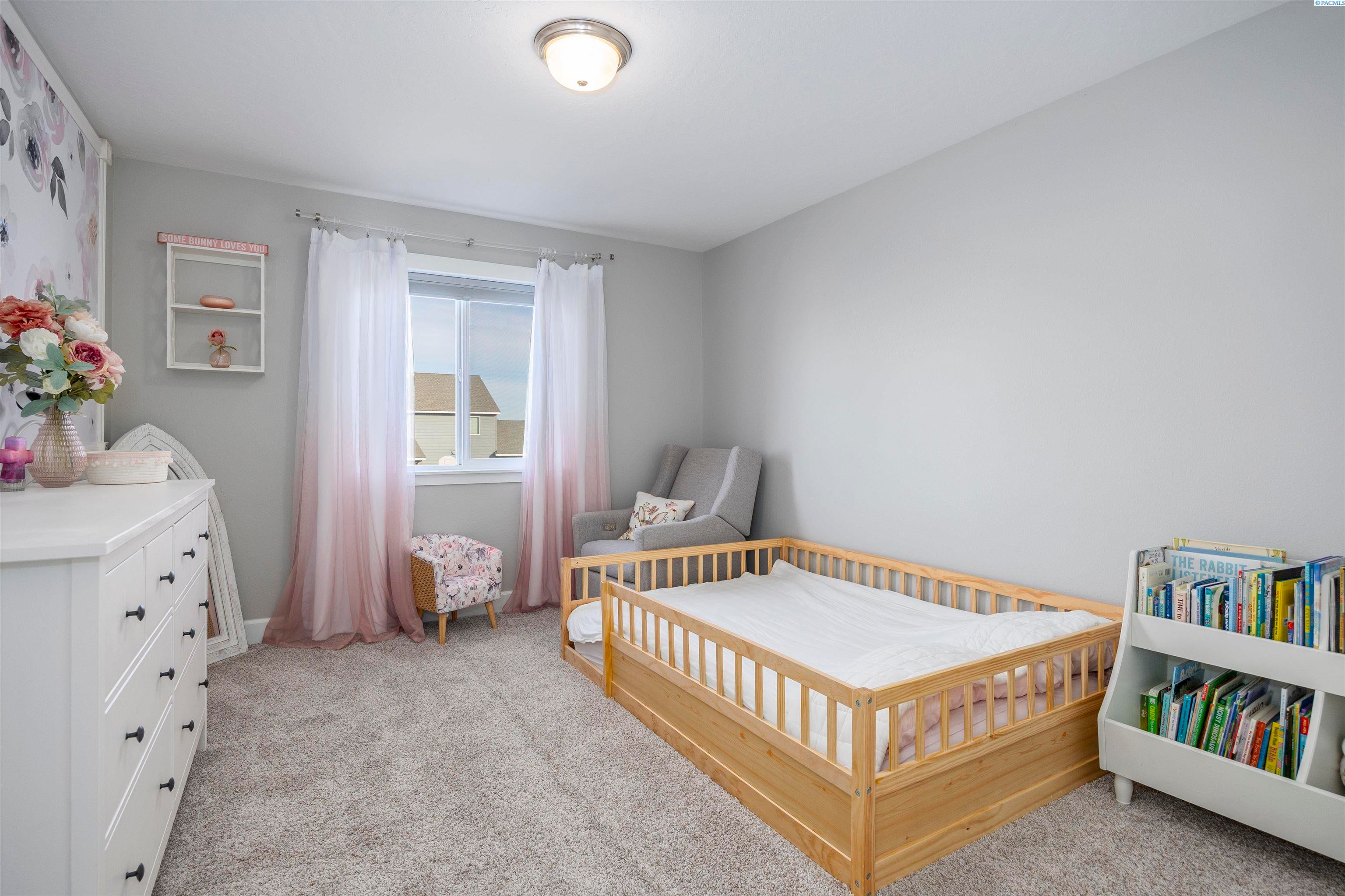 Pasco, Washington, 99301, United States, 3 Bedrooms Bedrooms, ,3 BathroomsBathrooms,Residential,For Sale,2012523