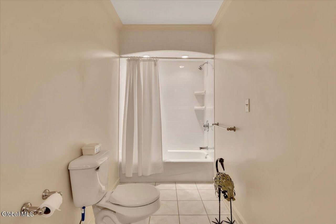 Queensbury, New York, 12804, United States, 4 Bedrooms Bedrooms, ,4 BathroomsBathrooms,Residential,For Sale,2003440