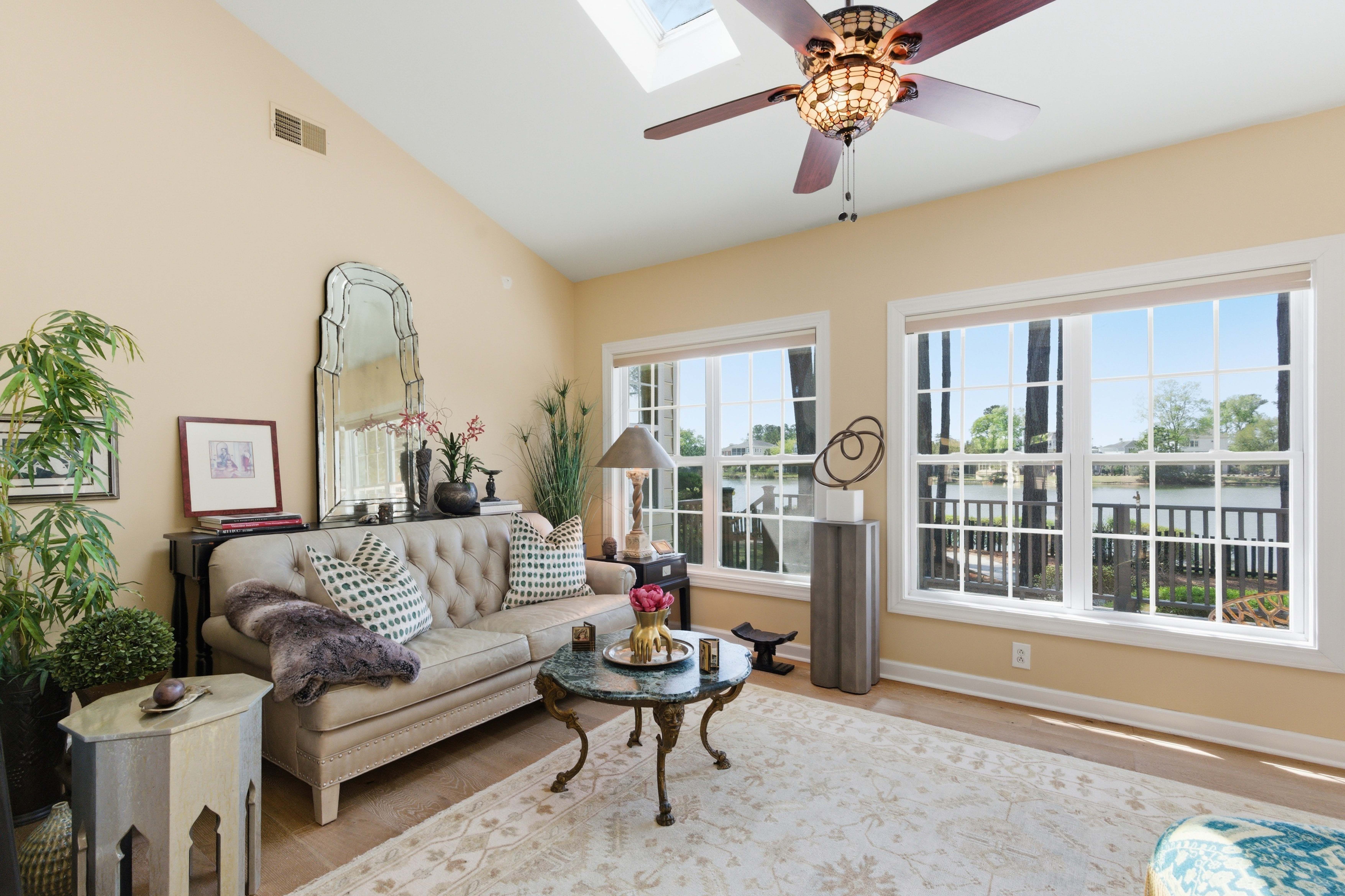  1596 Oakhurst Drive - 物件實景