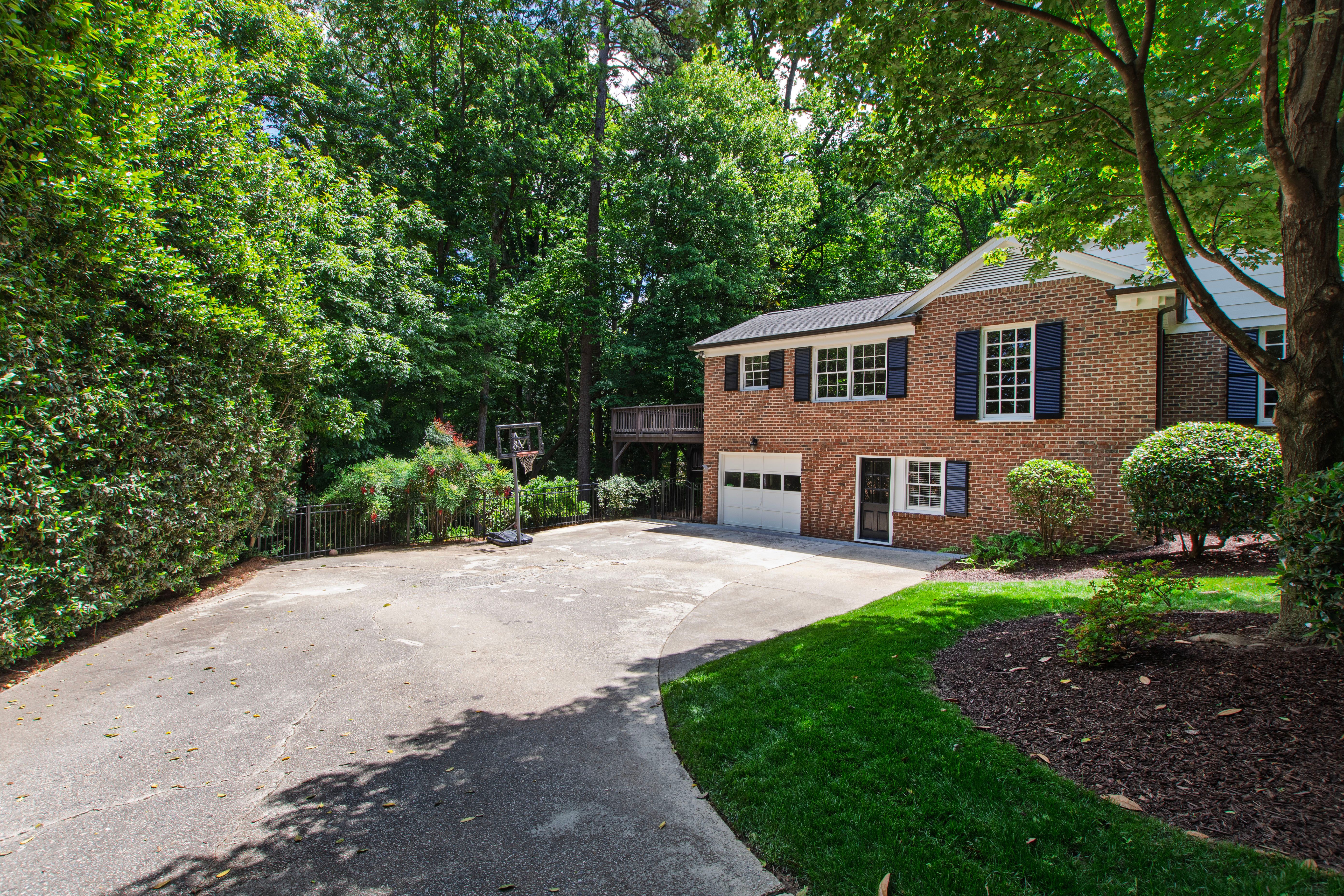  3620 Alamance Drive, Raleigh, NC 27609 - 物件實景