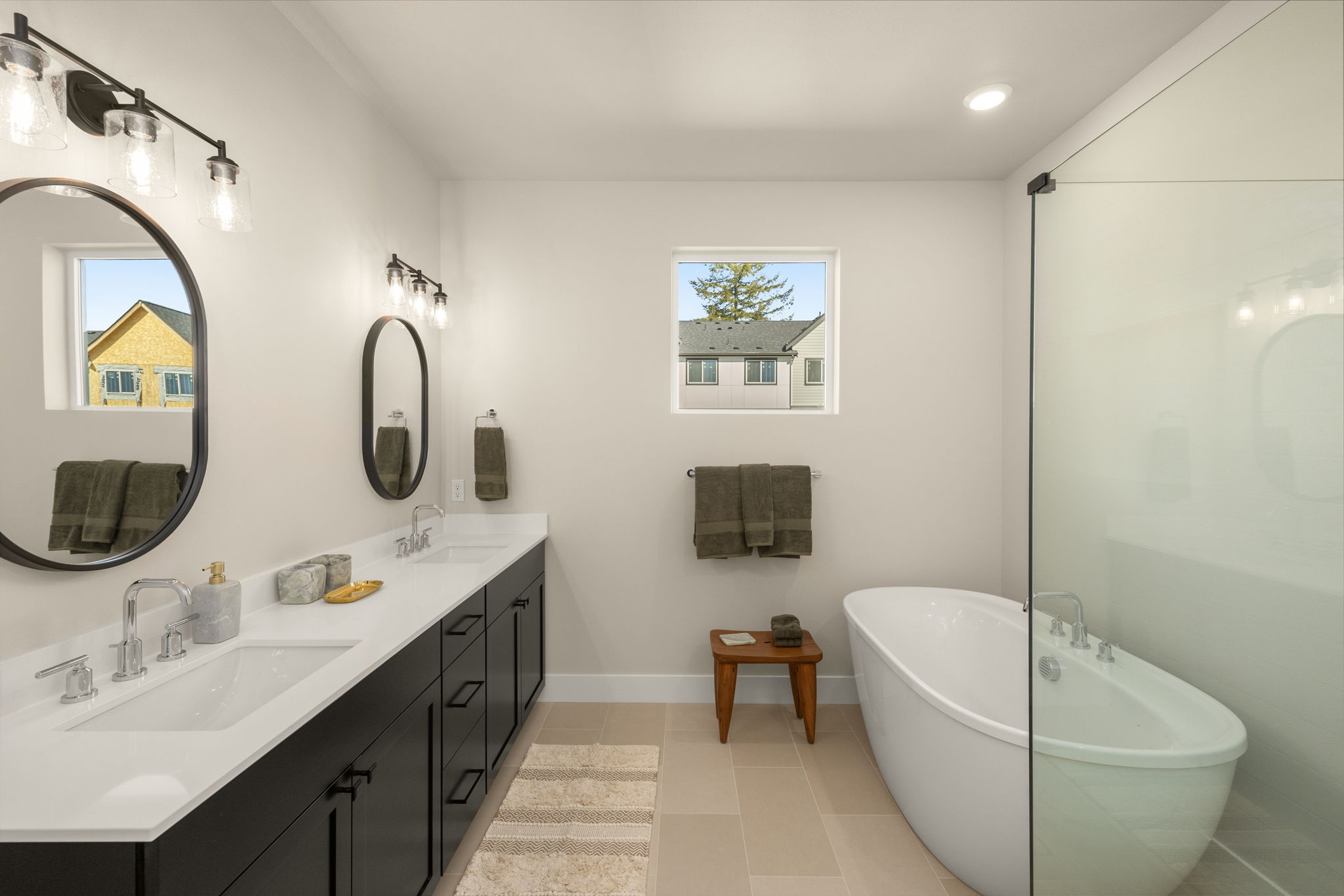  446 222nd Place SE, Sammamish, WA 98074 - 物件實景