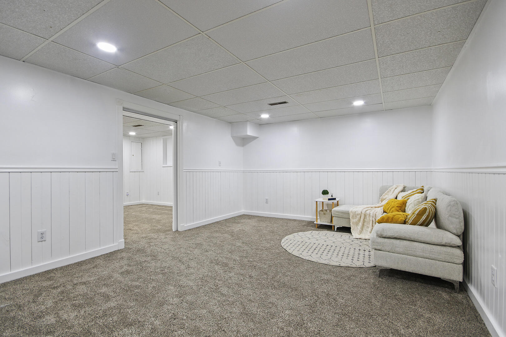 HARTSBURG, Missouri, 65039, United States, 5 Bedrooms Bedrooms, ,3 BathroomsBathrooms,Residential,For Sale,2049176