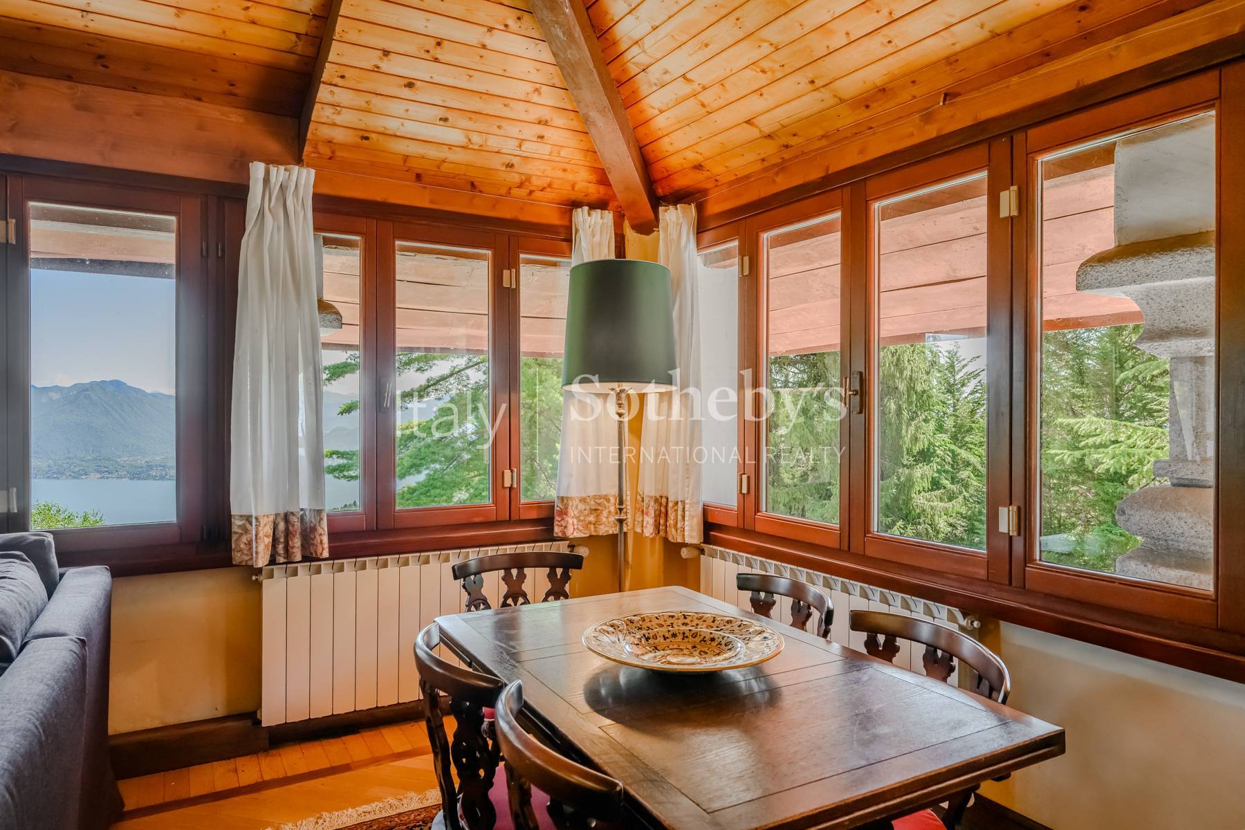  Historic villa with guest house on Lake Maggiore - 物件實景