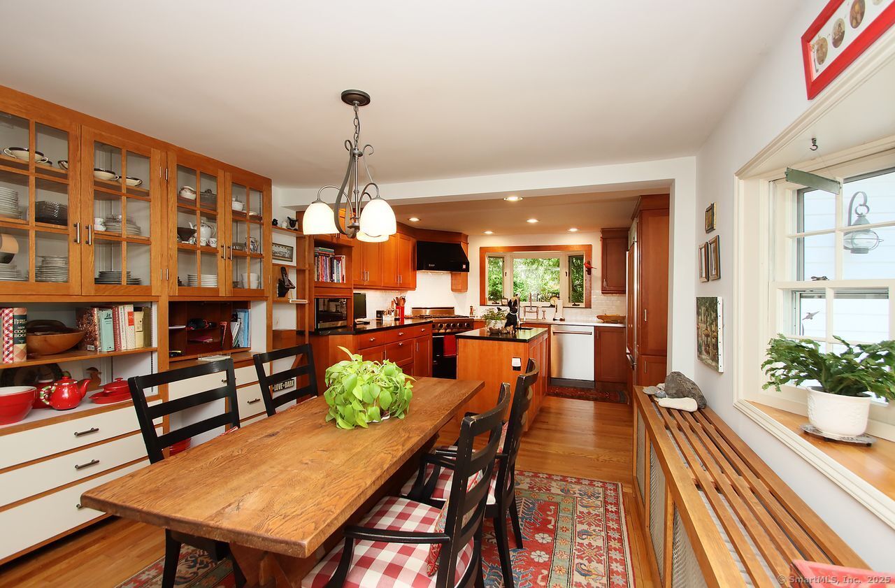 Madison, Connecticut, 06443, United States, 4 Bedrooms Bedrooms, ,3 BathroomsBathrooms,Residential,For Sale,1934211