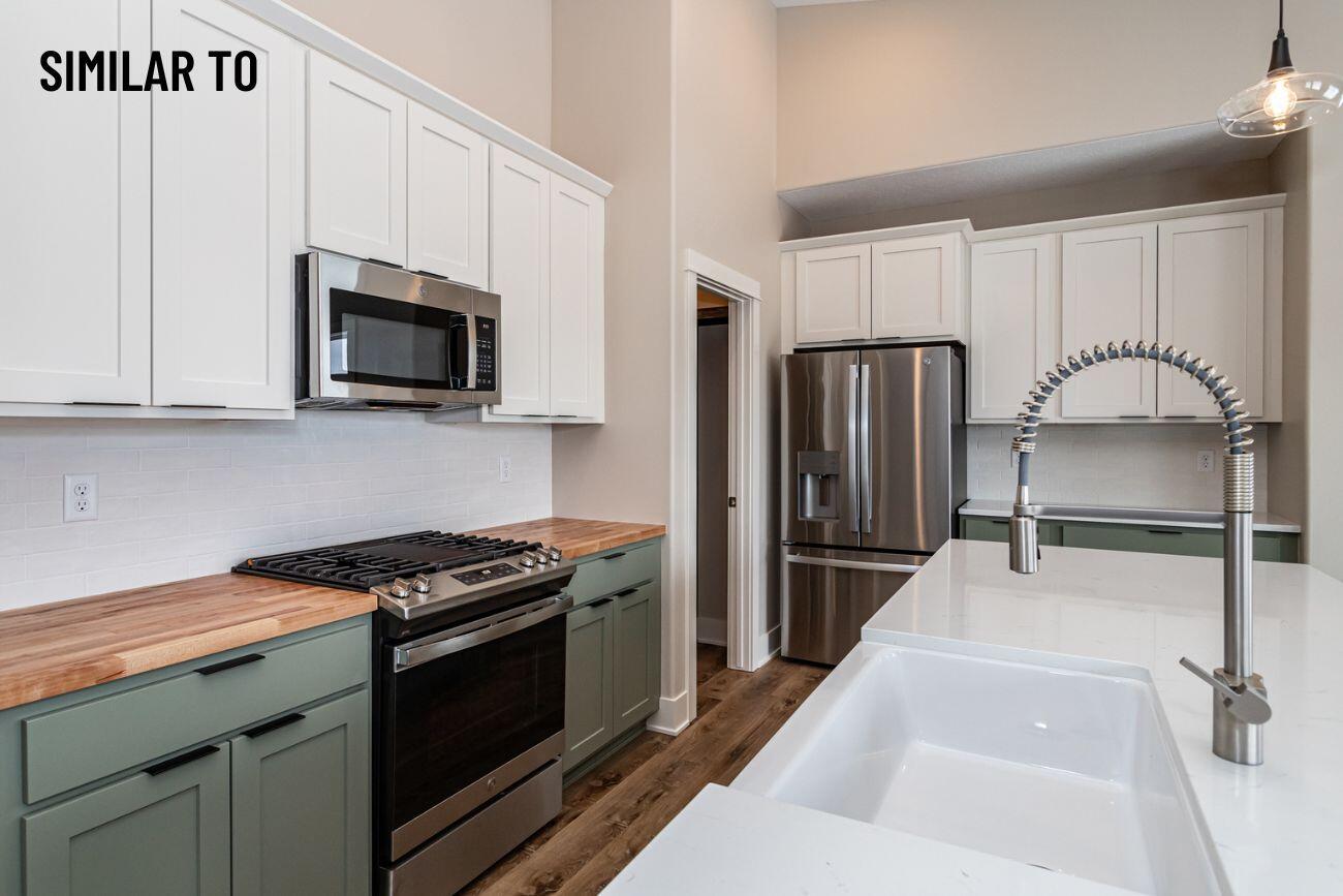 Huxley, Iowa, 50124, United States, 5 Bedrooms Bedrooms, ,3 BathroomsBathrooms,Residential,For Sale,1979584