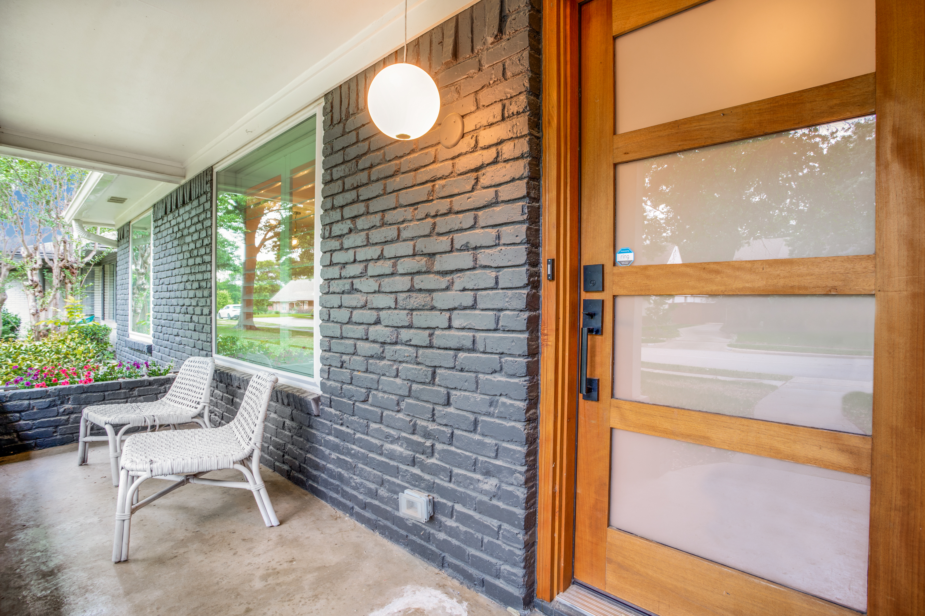  Beautifully Updated One-Story on Oversized Lot in Merriman Manor - 物件實景