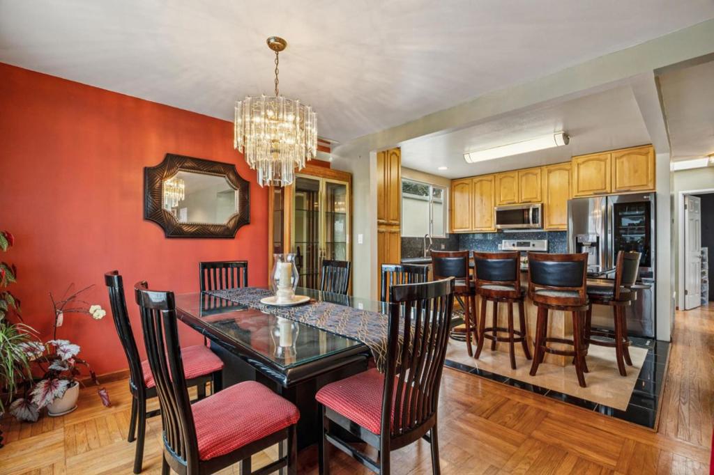 Daly City, California, 94015, United States, 5 Bedrooms Bedrooms, ,2 BathroomsBathrooms,Residential,For Sale,2010788