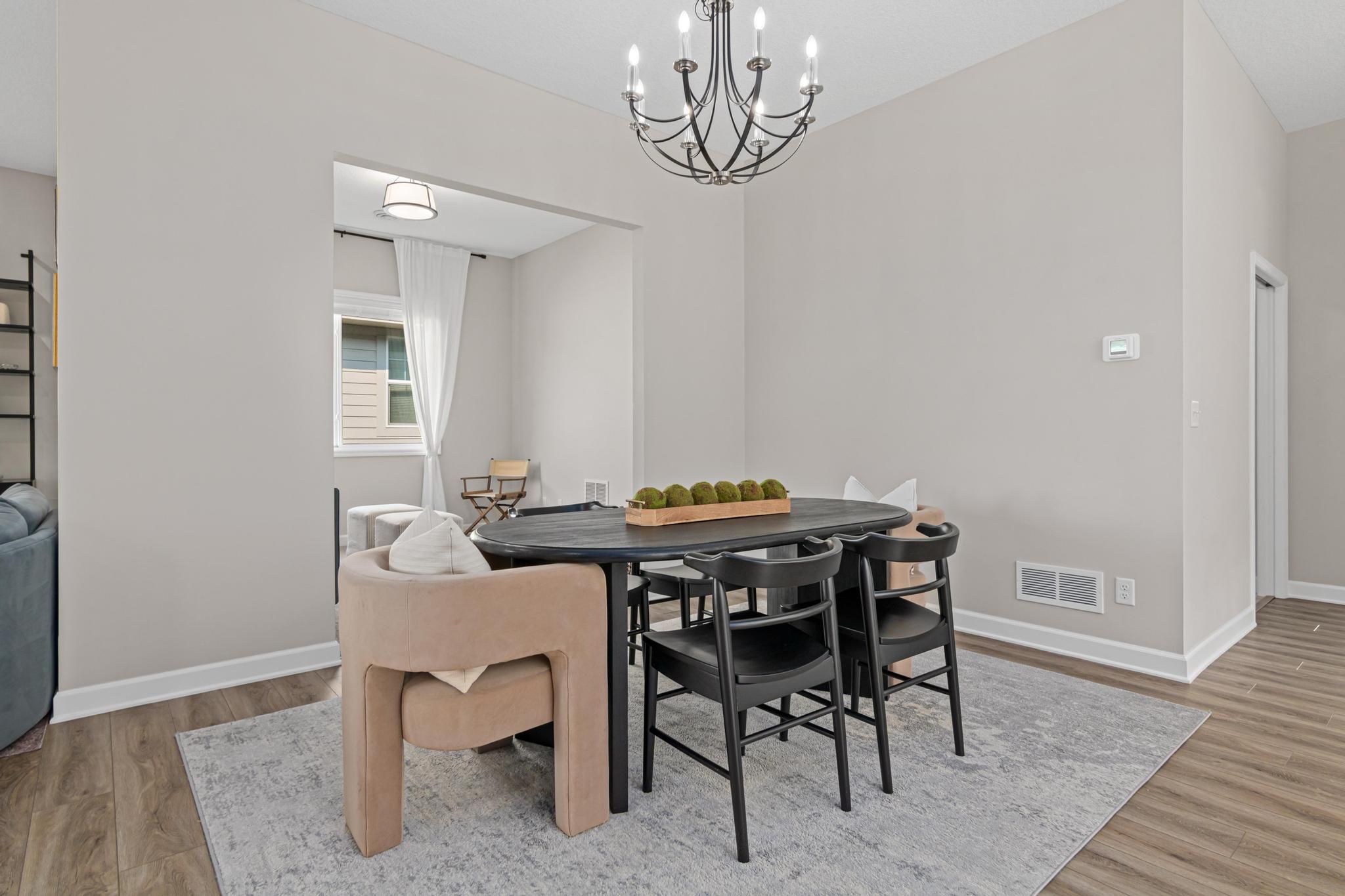  Effortless One-Level Living in Beautiful Lakeville - 物件實景