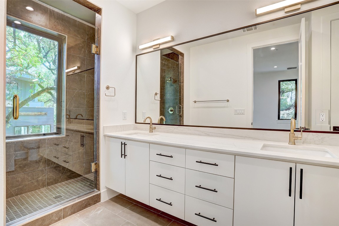 Austin, Texas, 78704, United States, 2 Bedrooms Bedrooms, ,3 BathroomsBathrooms,Residential,For Sale,1848594