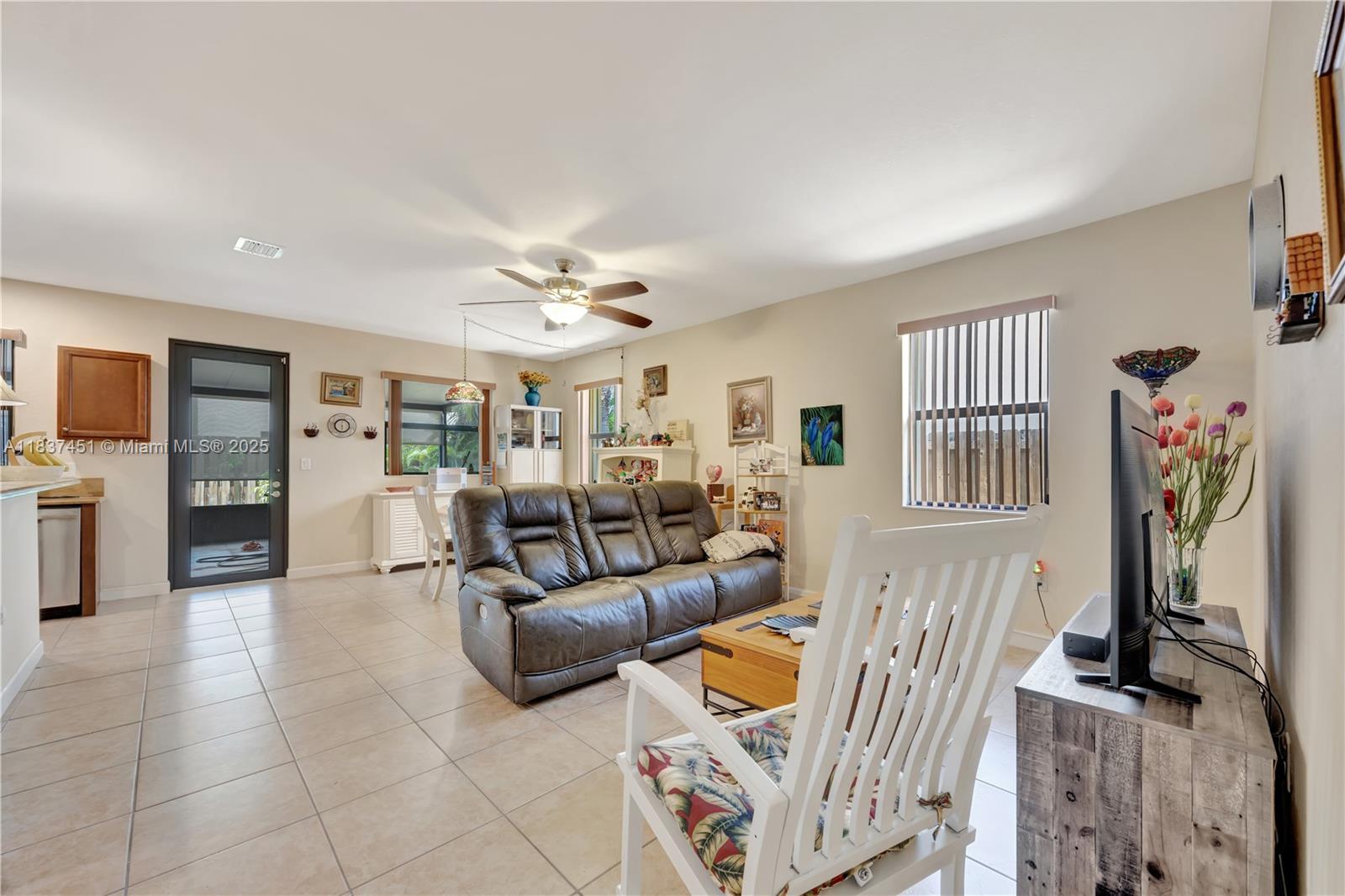 Homestead, Florida, 33033, United States, 3 Bedrooms Bedrooms, ,2 BathroomsBathrooms,Residential,For Sale,1891522