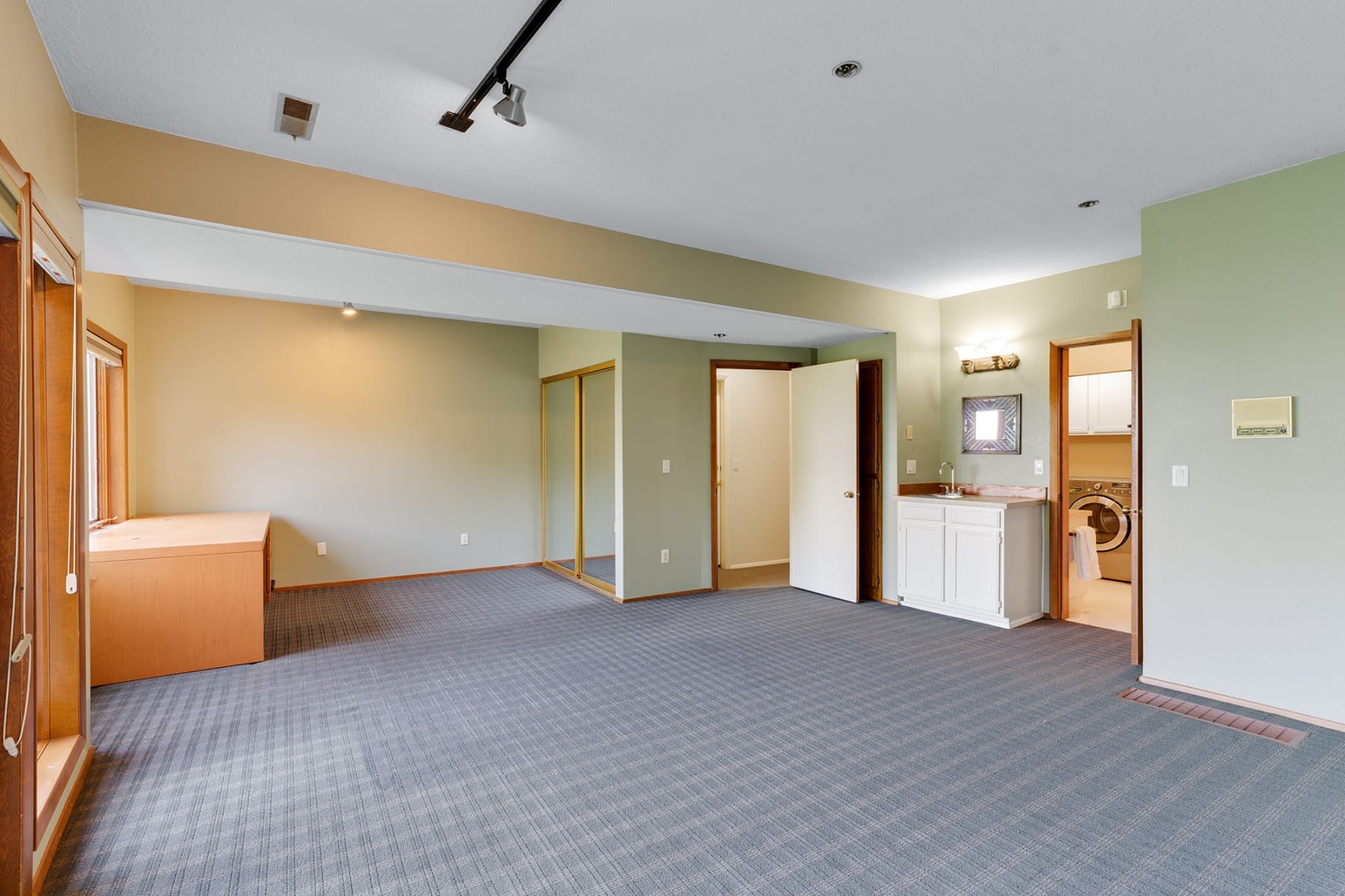  2206 SW HOFFMAN AVE Portland, OR 97201 - 物件實景