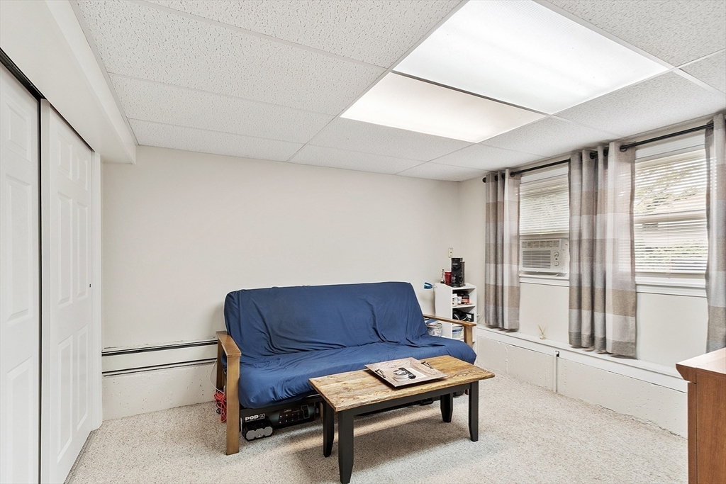 Beverly, Massachusetts, 01915, United States, 3 Bedrooms Bedrooms, ,2 BathroomsBathrooms,Residential,For Sale,1912054