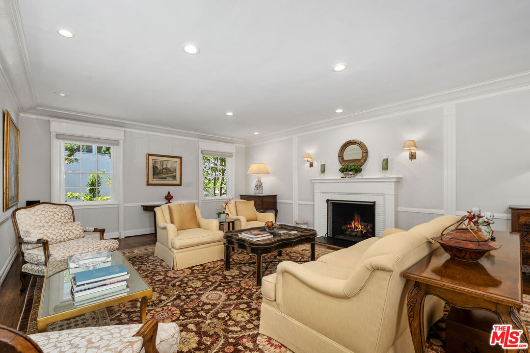 Los Angeles, California, 90024, United States, 6 Bedrooms Bedrooms, ,6 BathroomsBathrooms,Residential,For Sale,1925414