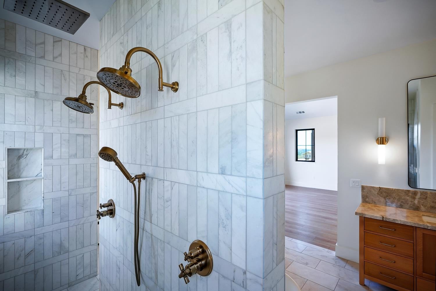 Burson, California, 95225, United States, 4 Bedrooms Bedrooms, ,4 BathroomsBathrooms,Residential,For Sale,2040271