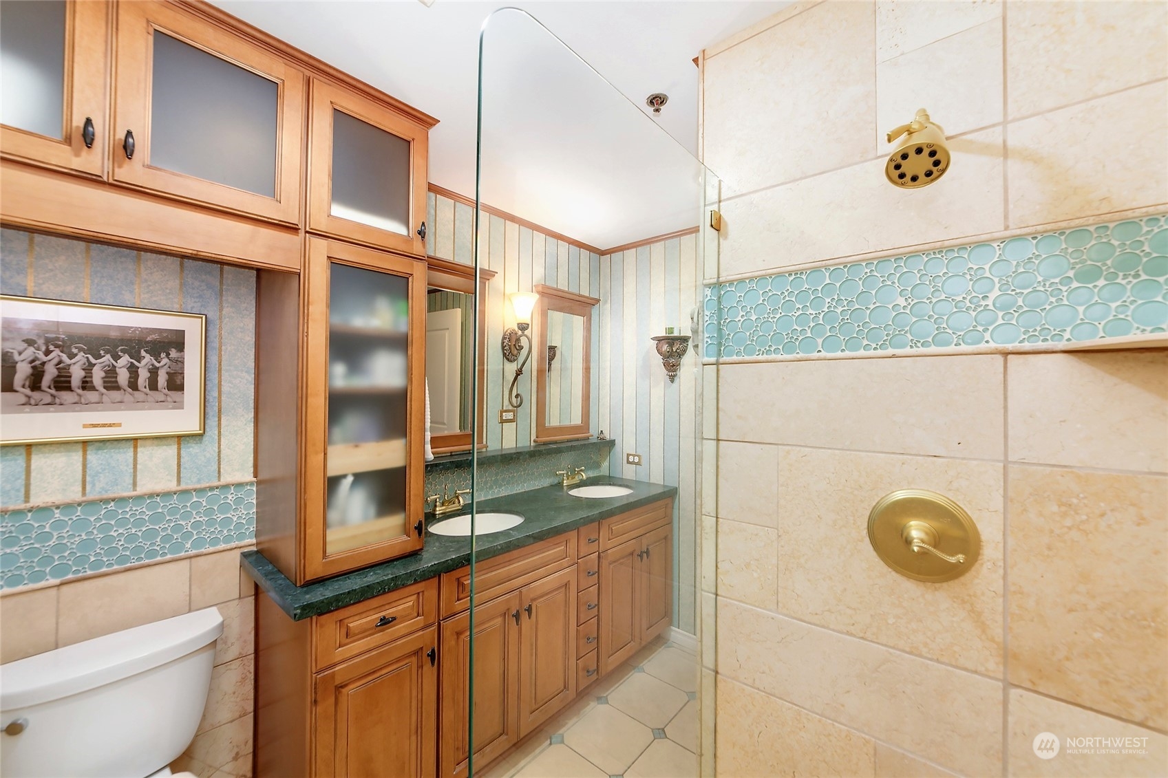 Seattle, Washington, 98121, United States, 1 Bedroom Bedrooms, ,Residential,For Sale,1924097