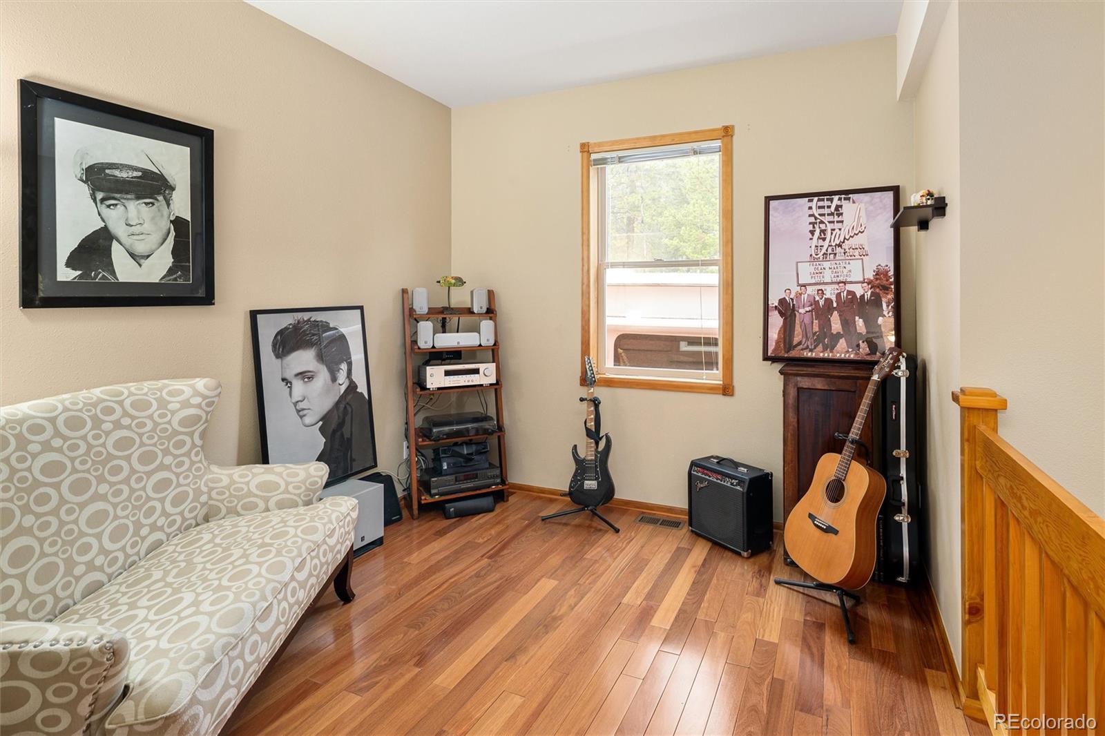 Conifer, Colorado, 80433, United States, 4 Bedrooms Bedrooms, ,3 BathroomsBathrooms,Residential,For Sale,1850389