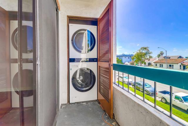 San Diego, California, 92102, United States, 3 Bedrooms Bedrooms, ,2 BathroomsBathrooms,Residential,For Sale,1904364