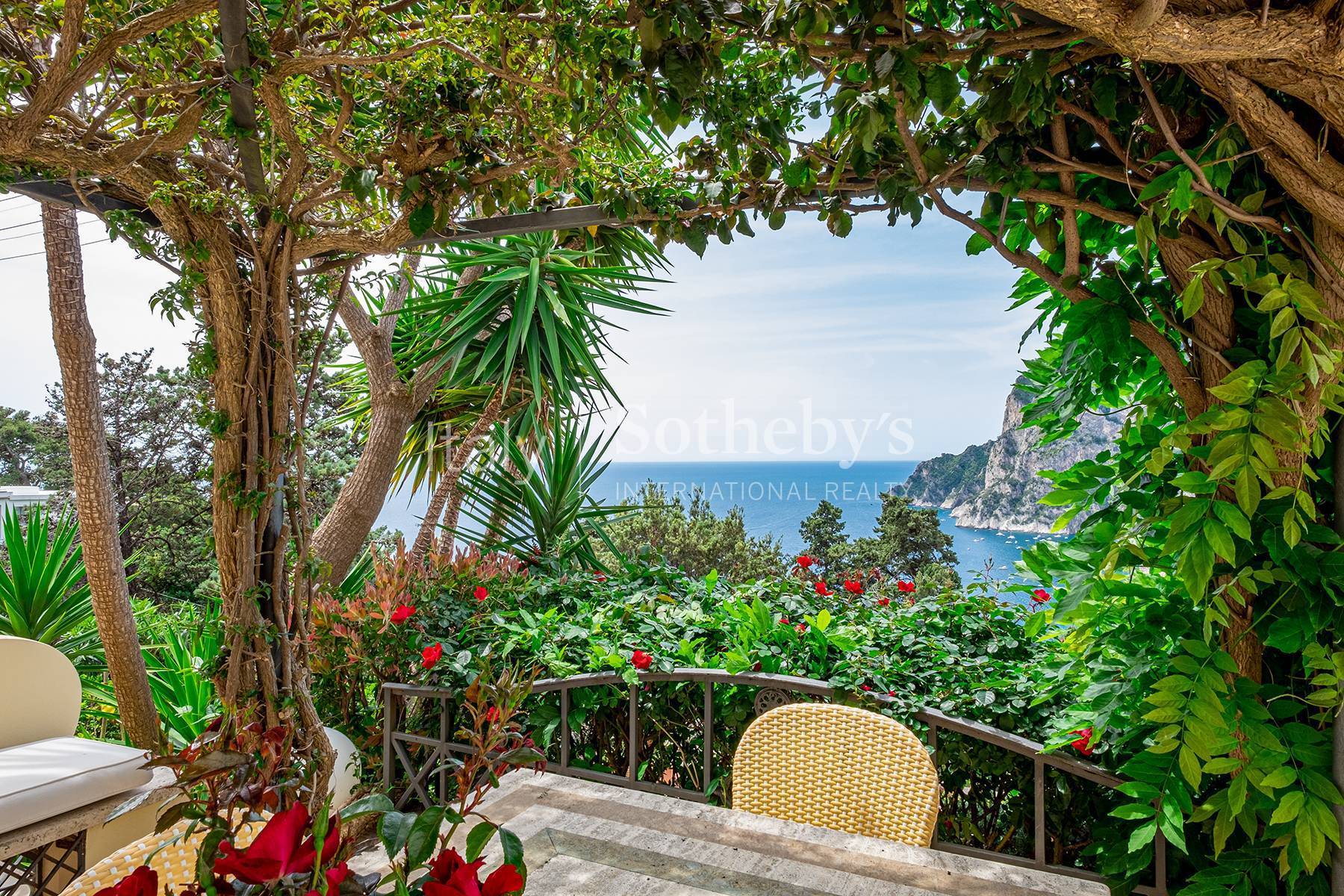  Neoclassical villa with a breath taking view - 物件實景