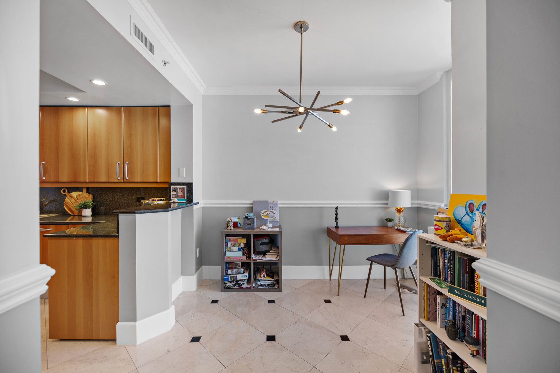  Sophisticated High-Rise Living at Turnberry Place - 物件實景