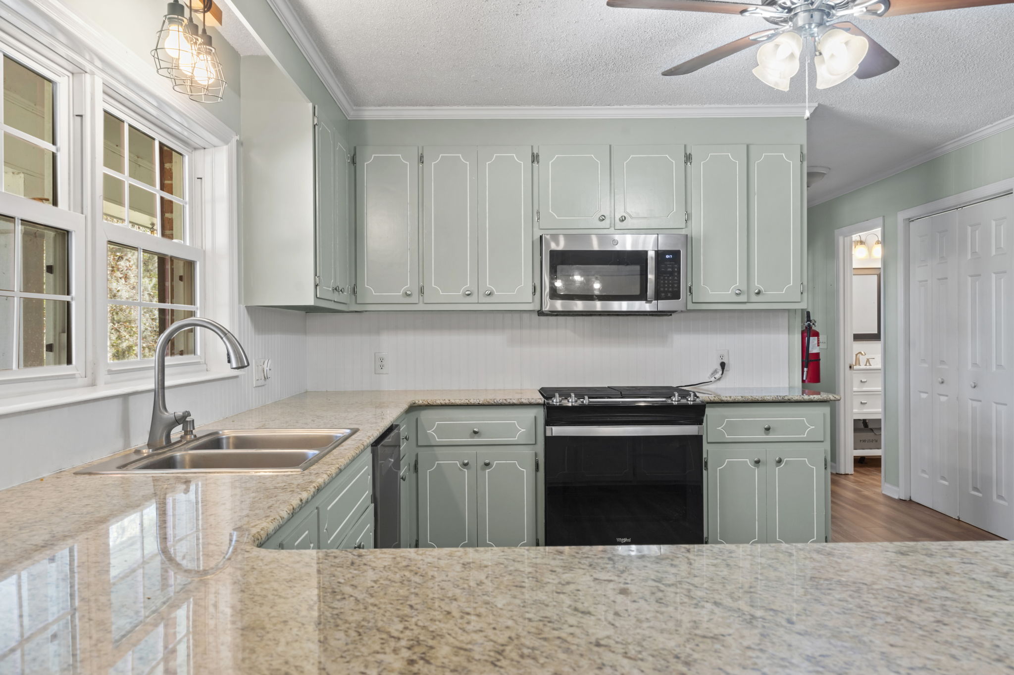 Galivants Ferry, South Carolina, 29544, United States, 4 Bedrooms Bedrooms, ,3 BathroomsBathrooms,Residential,For Sale,1986095