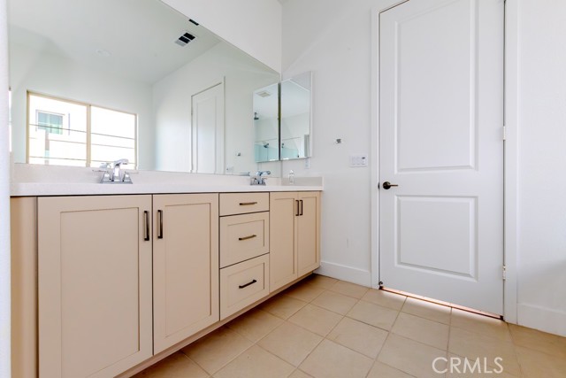 Corona, California, 92883, United States, 3 Bedrooms Bedrooms, ,3 BathroomsBathrooms,Residential,For Sale,1842584