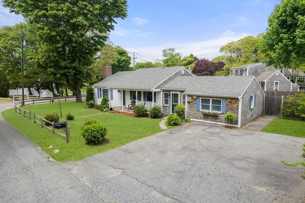 Barnstable, Massachusetts, 02601, United States, 4 Bedrooms Bedrooms, ,3 BathroomsBathrooms,Residential,For Sale,1826460