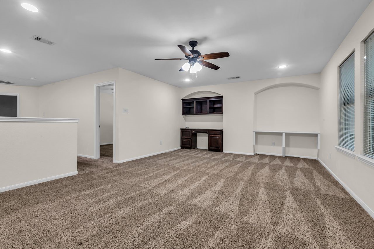 Porter, Tennessee, 77365, United States, 6 Bedrooms Bedrooms, ,4 BathroomsBathrooms,Residential,For Sale,1970156