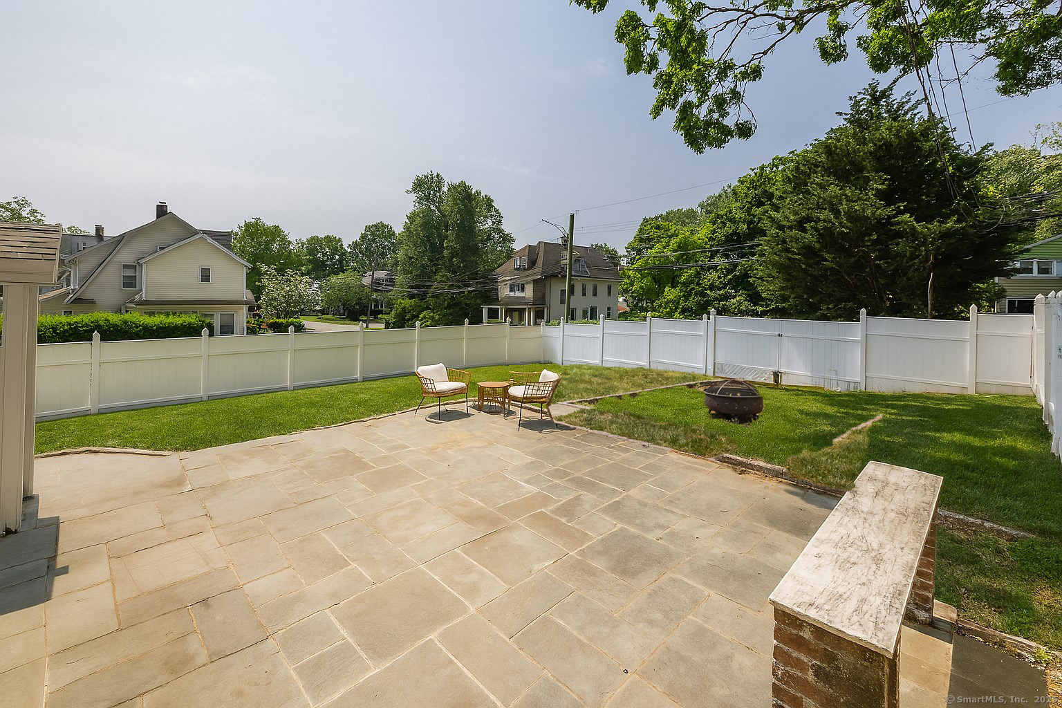 Fairfield, Connecticut, 06825, United States, 4 Bedrooms Bedrooms, ,4 BathroomsBathrooms,Residential,For Sale,1951658