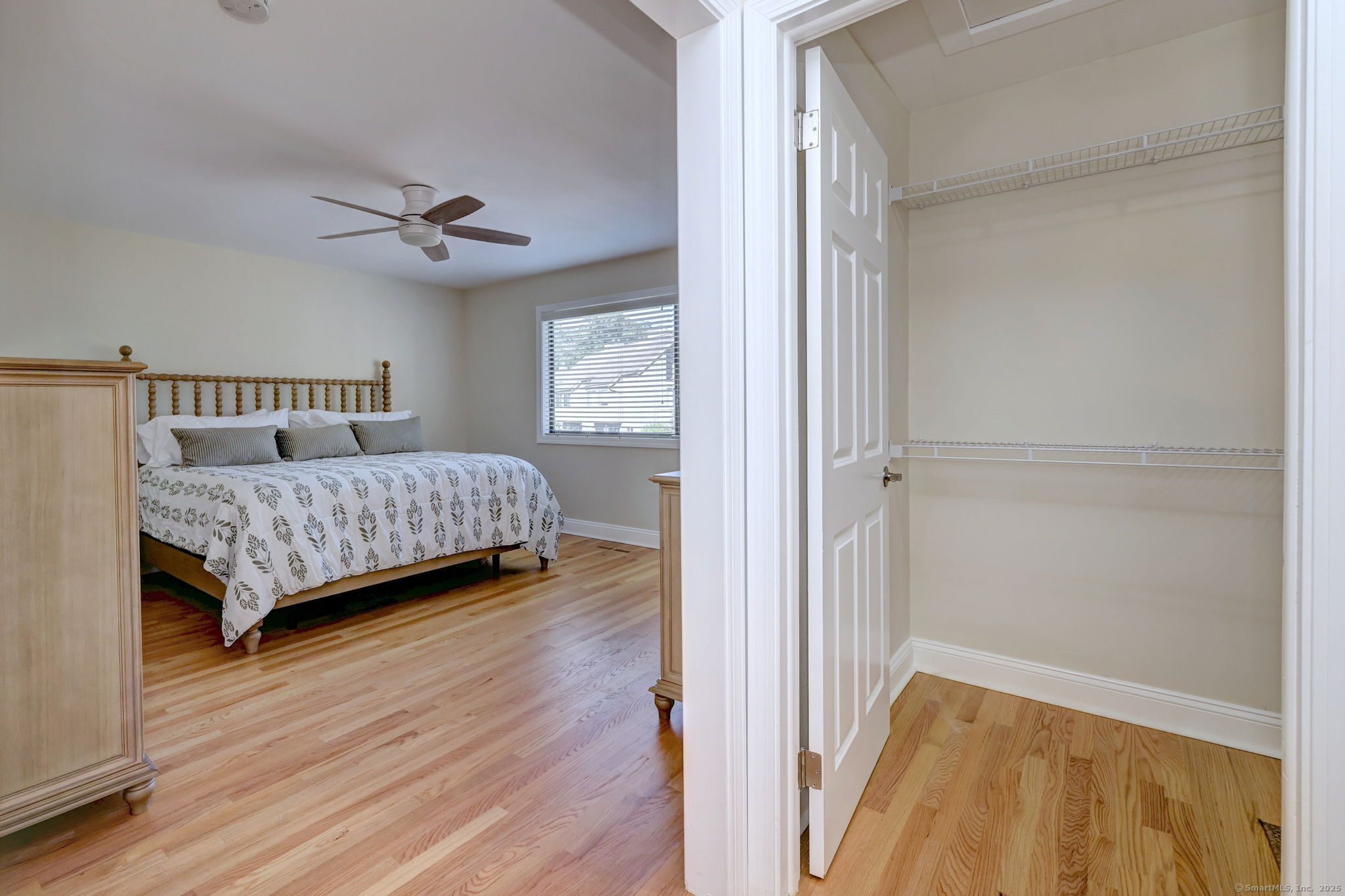 Stratford, Connecticut, 06614, United States, 1 Bedroom Bedrooms, ,3 BathroomsBathrooms,Residential,For Sale,1925931