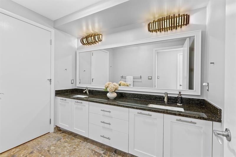 Fort Lauderdale, Florida, 33305, United States, 3 Bedrooms Bedrooms, ,4 BathroomsBathrooms,Residential,For Sale,1926313