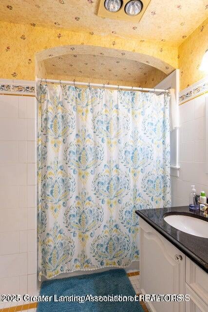 East Lansing, Michigan, 48823, United States, 6 Bedrooms Bedrooms, ,6 BathroomsBathrooms,Residential,For Sale,1992121