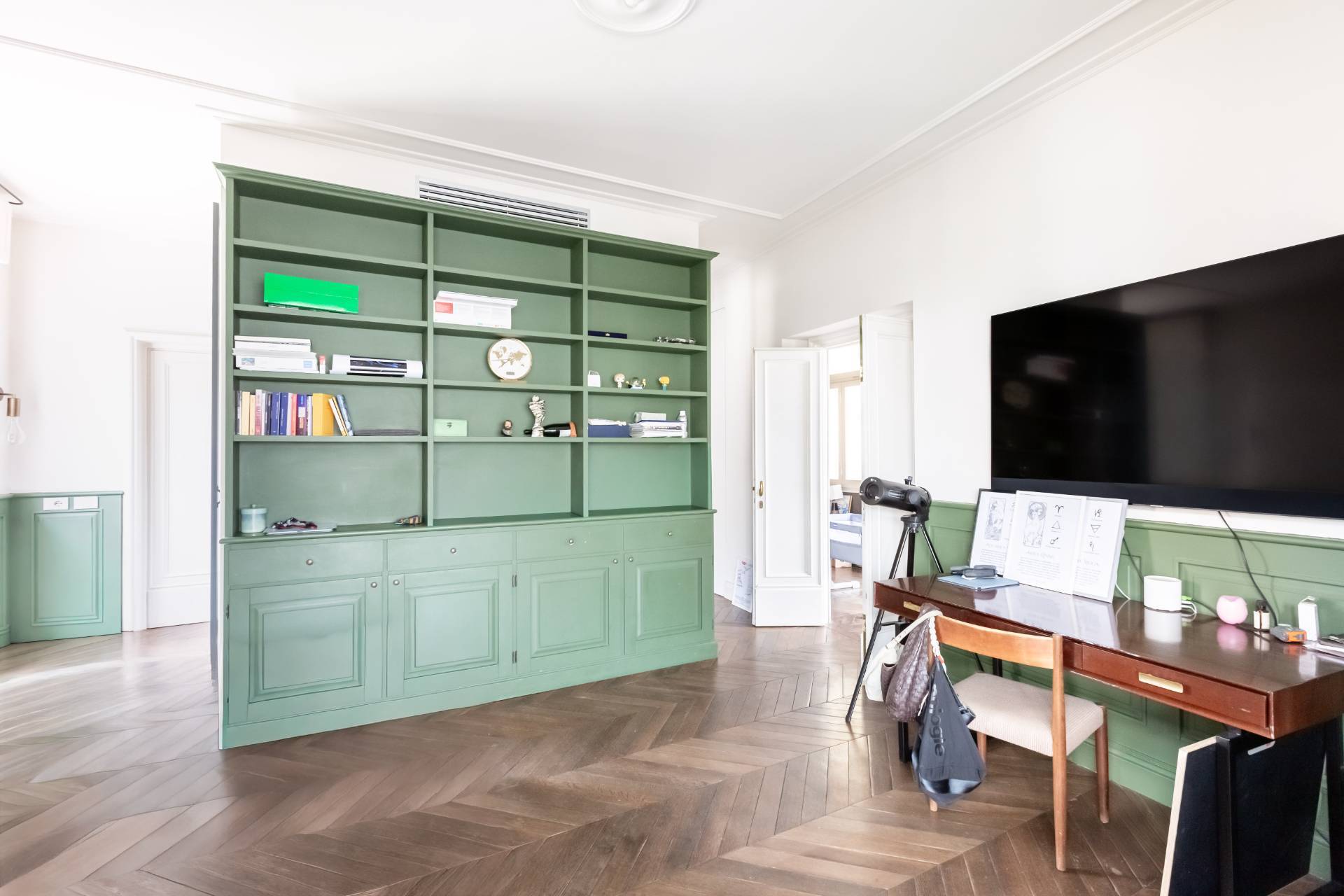 Roma, Roma, 00100, IT, 3 Bedrooms Bedrooms, ,4 BathroomsBathrooms,Residential,For Sale,1949736