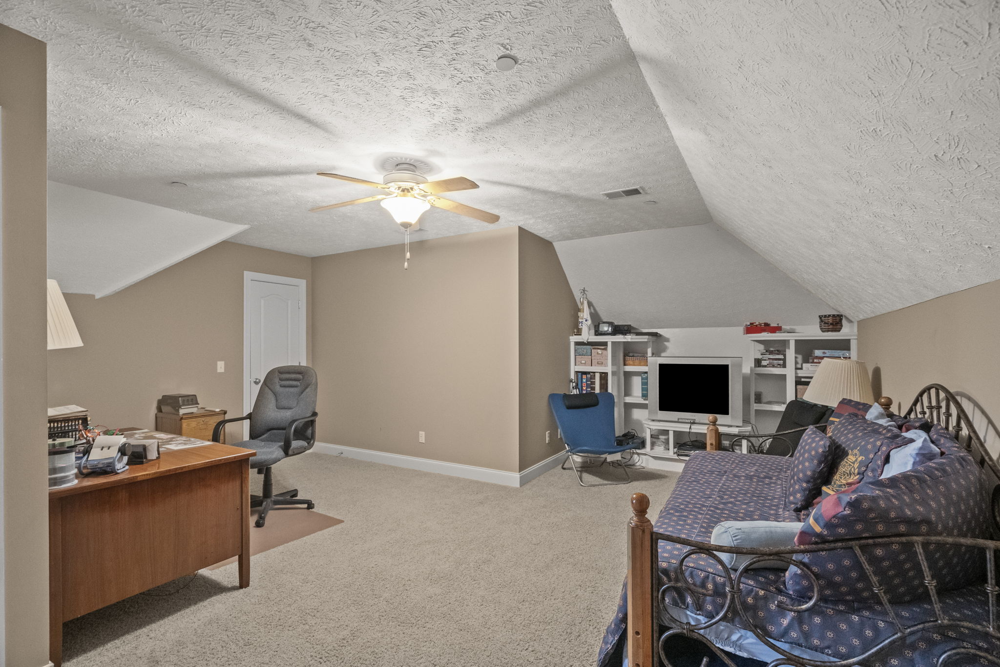 Ashland City, Tennessee, 37015, United States, 3 Bedrooms Bedrooms, ,3 BathroomsBathrooms,Residential,For Sale,1983979