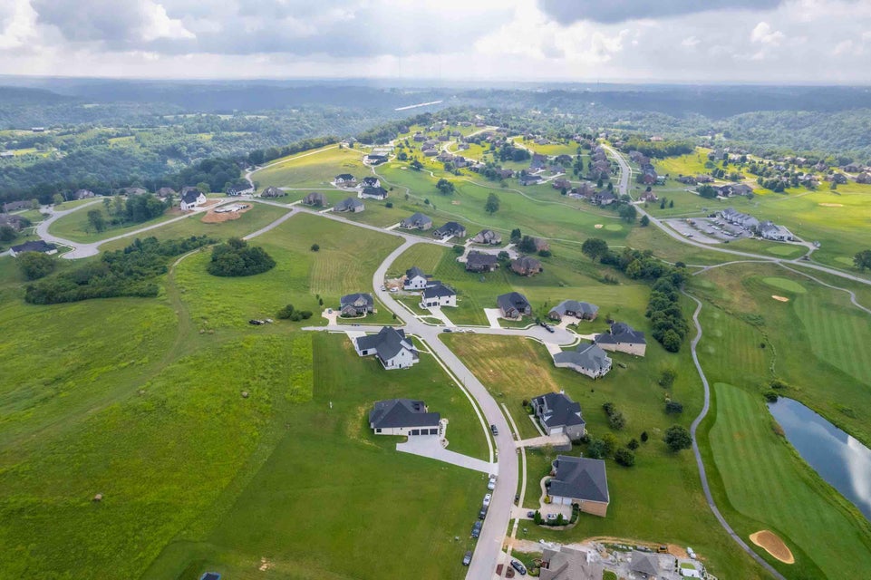 Richmond, Kentucky, 40475, United States, 5 Bedrooms Bedrooms, ,5 BathroomsBathrooms,Residential,For Sale,1881286