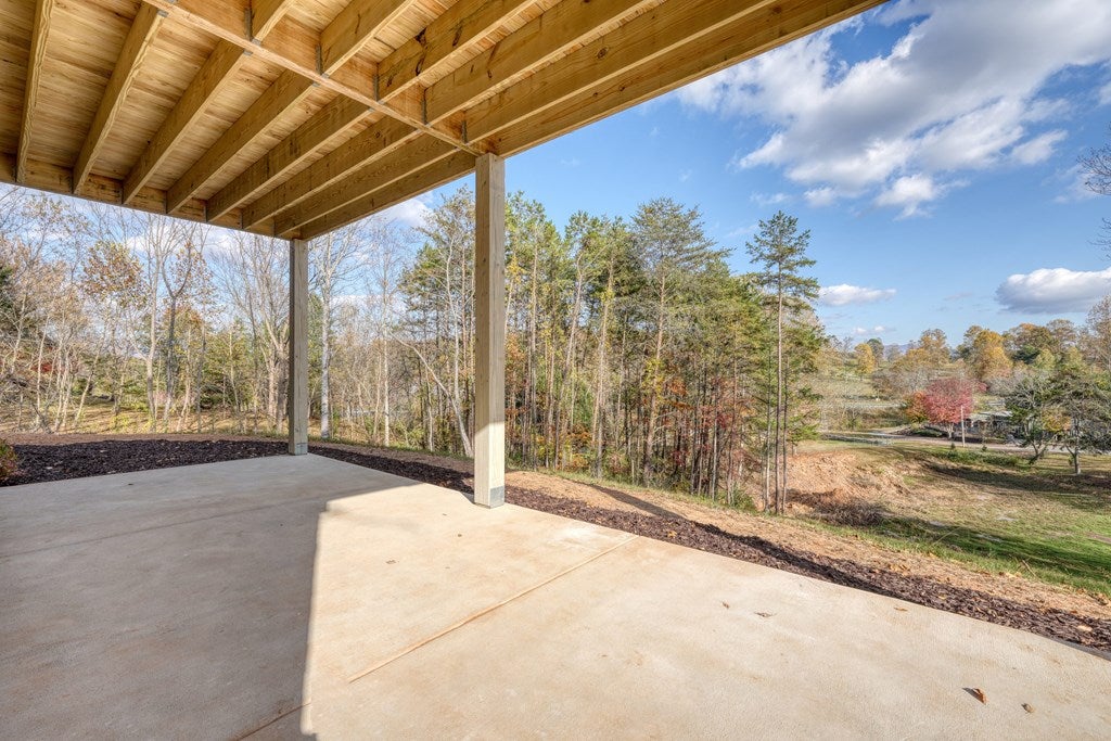 Hayesville, North Carolina, 28904, United States, 3 Bedrooms Bedrooms, ,4 BathroomsBathrooms,Residential,For Sale,1839913